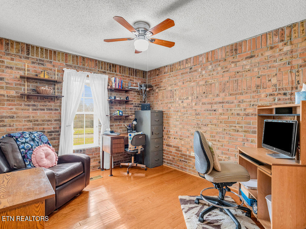 1000 Grandview Drive Lenoir City TN 37772