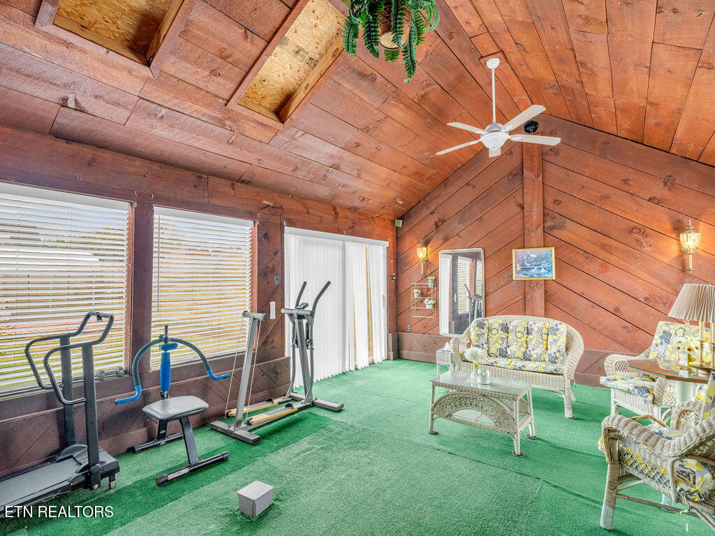 1000 Grandview Drive Lenoir City TN 37772