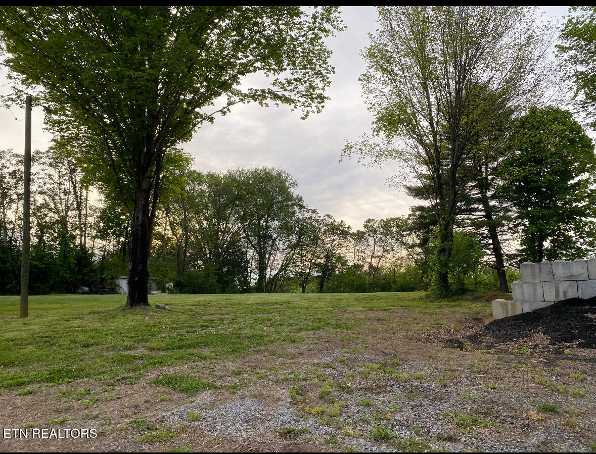 7521 E Emory Road Corryton TN 37721