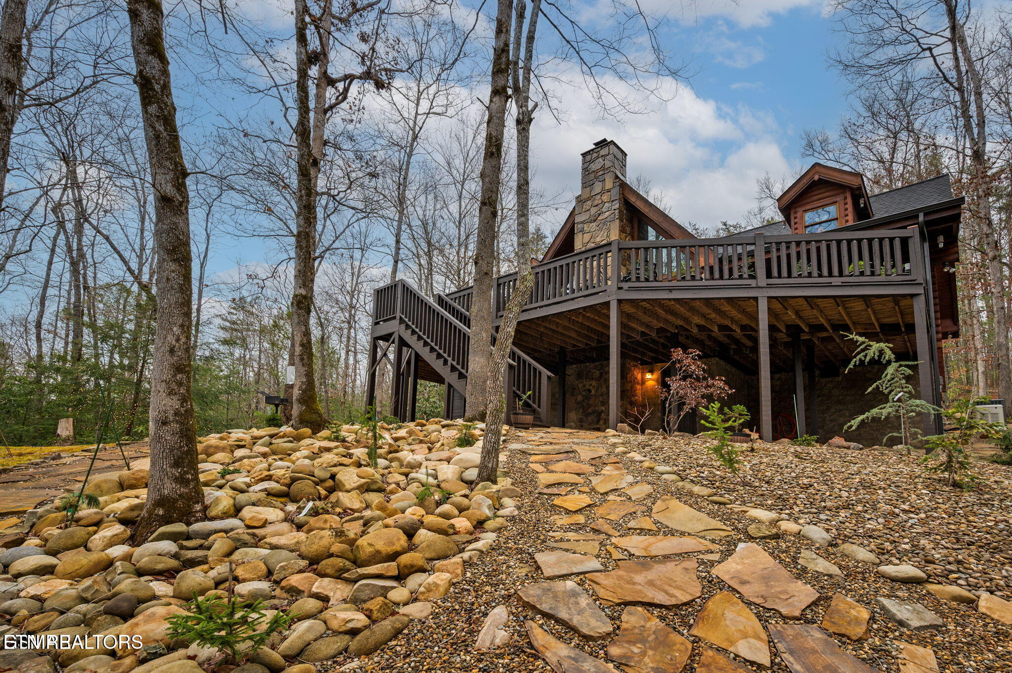 1903 Waters End Road Walland TN 37886