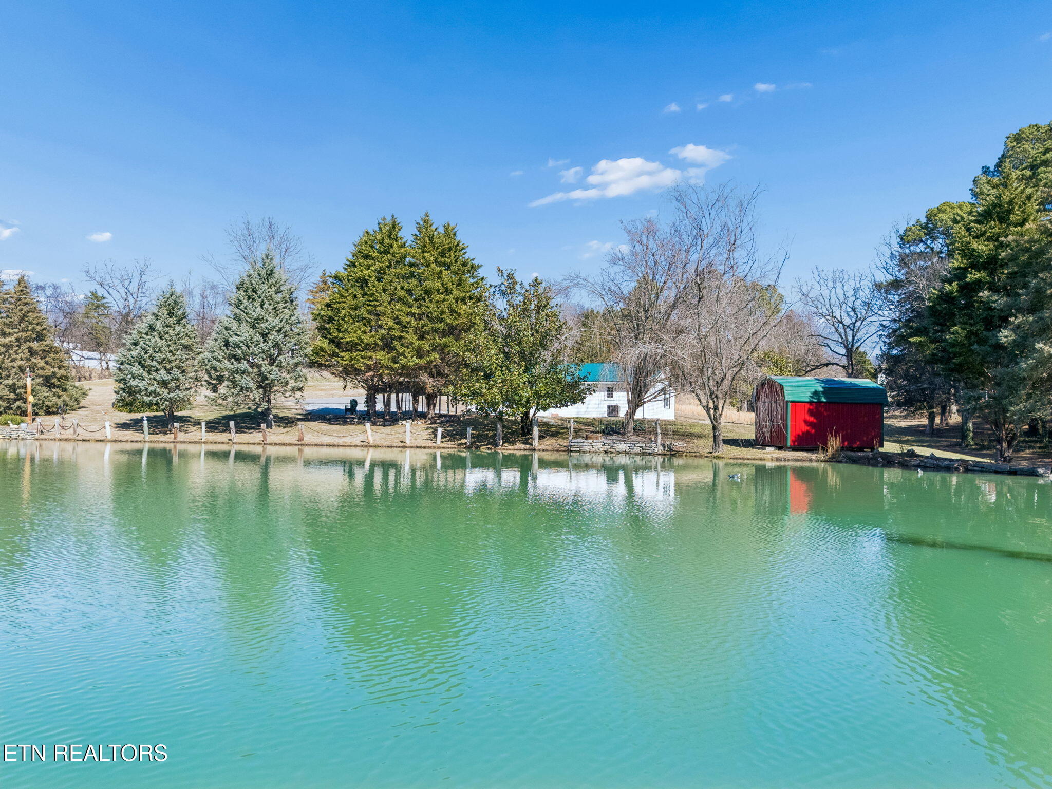 123 Jerry Cardin Lane Friendsville TN 37737