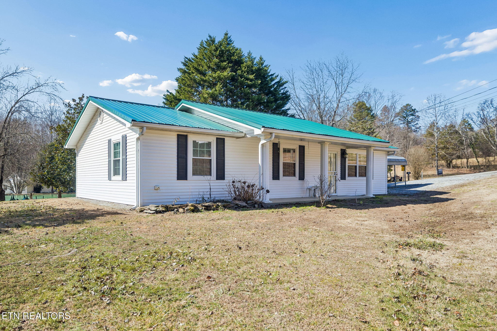 123 Jerry Cardin Lane Friendsville TN 37737