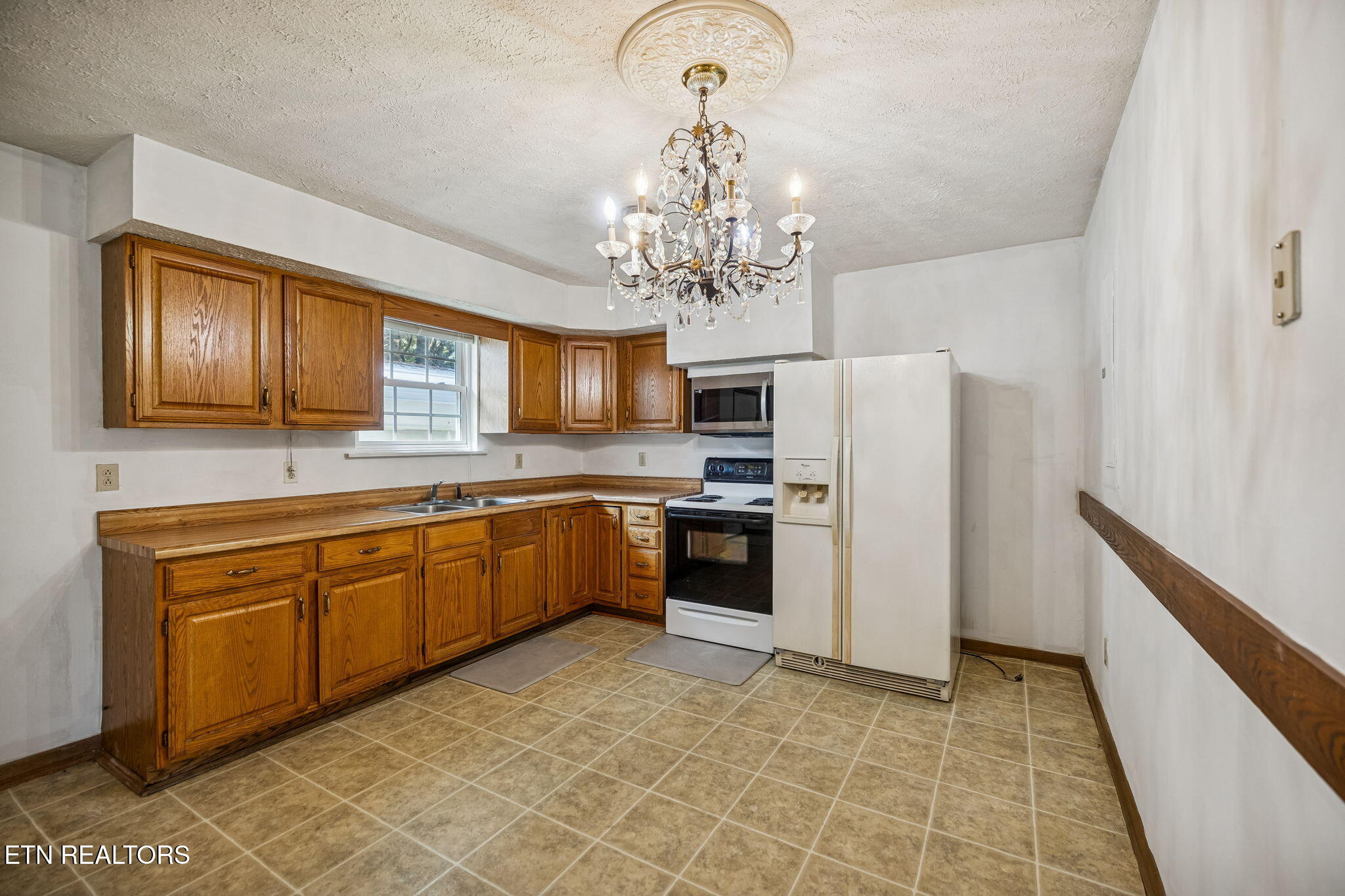 123 Jerry Cardin Lane Friendsville TN 37737