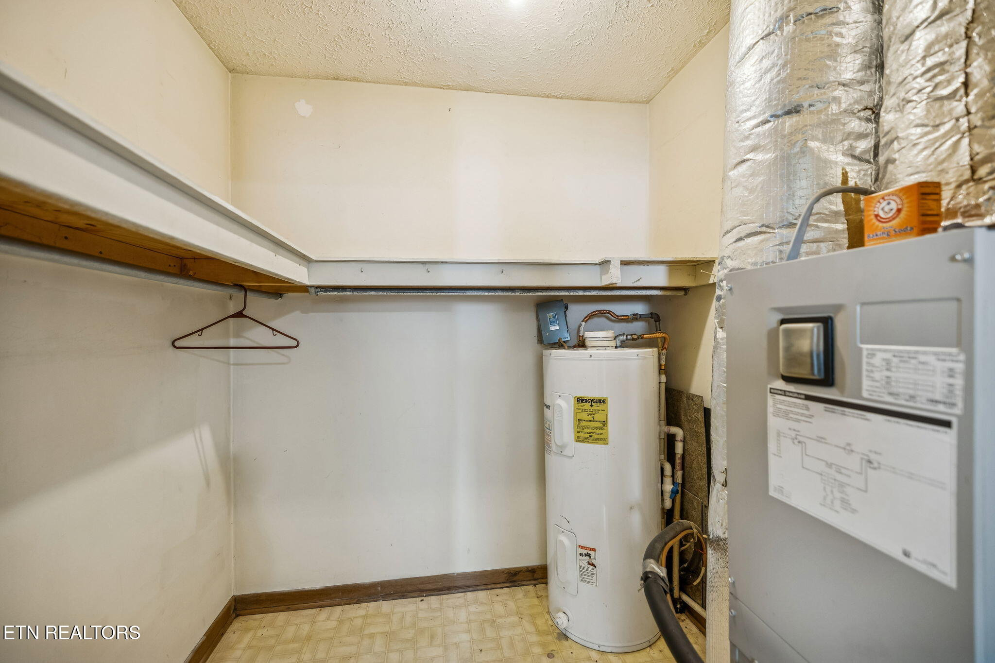 123 Jerry Cardin Lane Friendsville TN 37737
