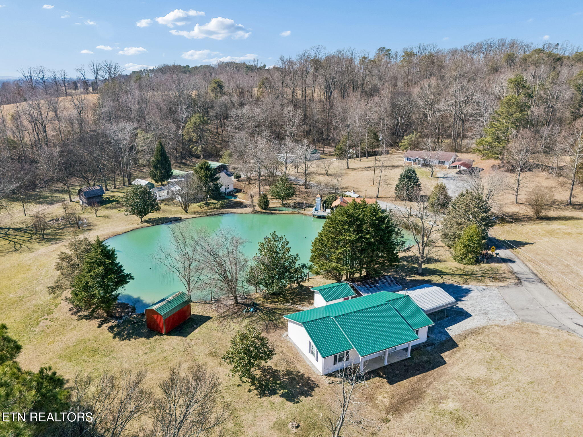123 Jerry Cardin Lane Friendsville TN 37737