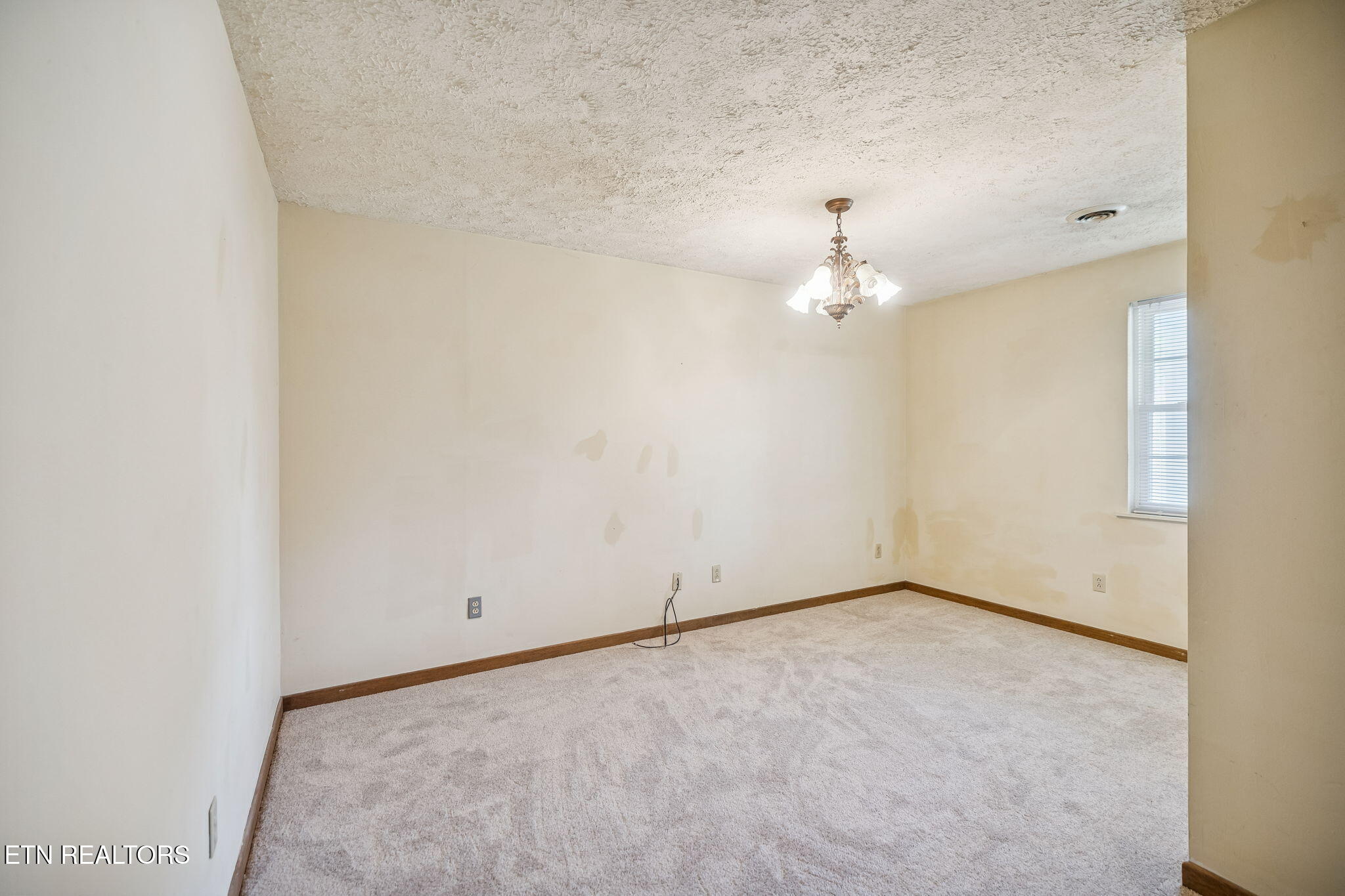 123 Jerry Cardin Lane Friendsville TN 37737