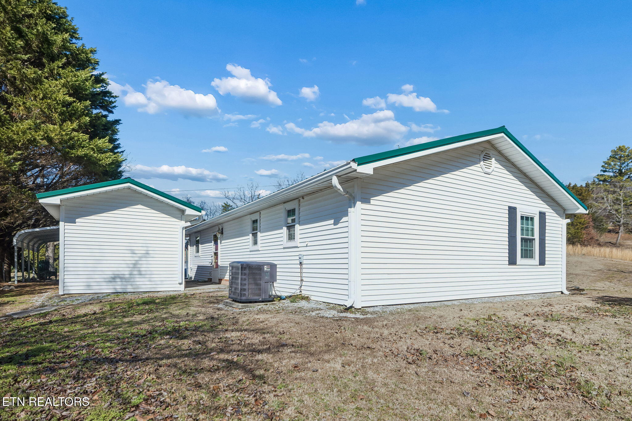 123 Jerry Cardin Lane Friendsville TN 37737