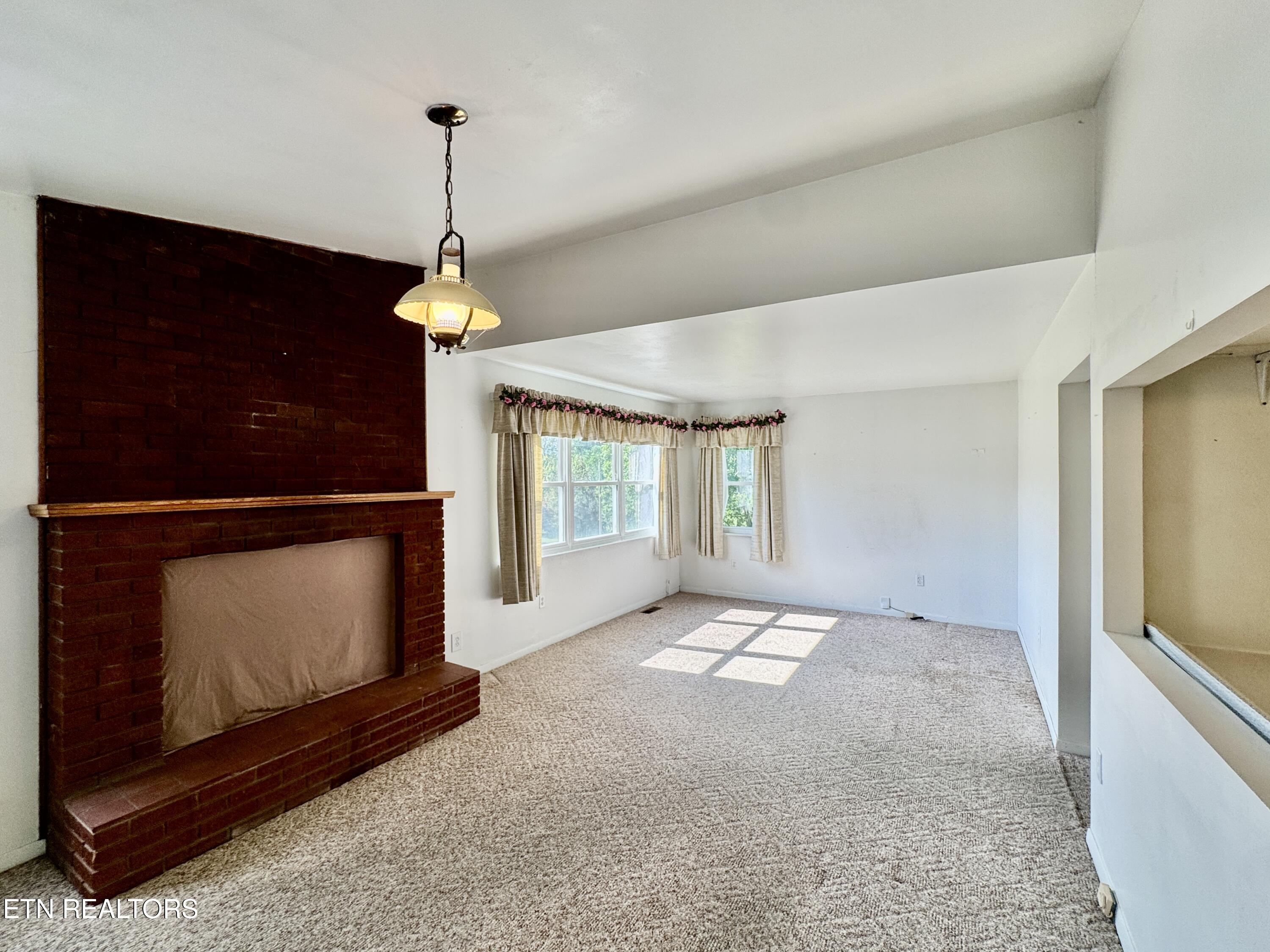 220 Butter & Egg Road Jacksboro TN 37757