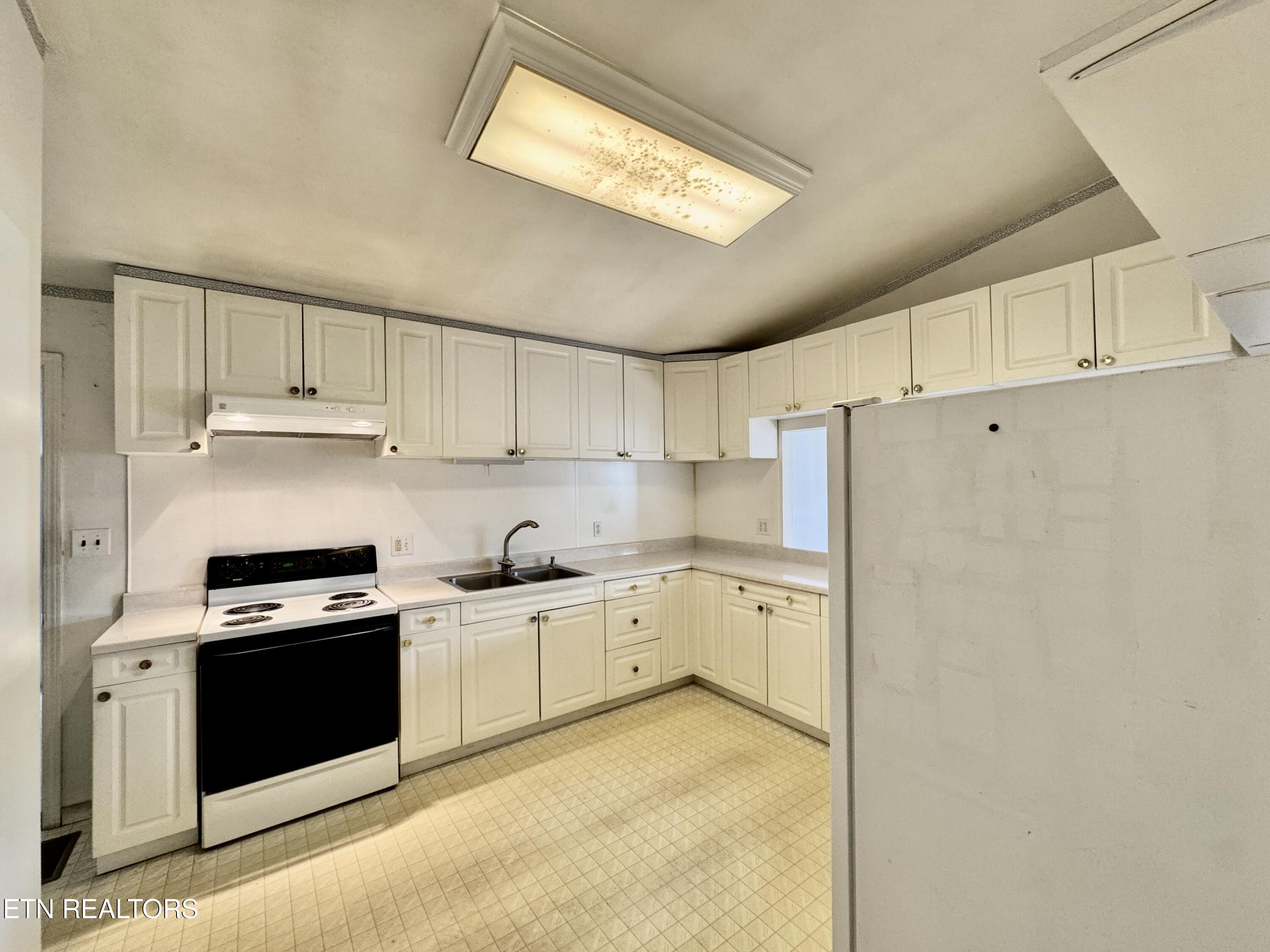 220 Butter & Egg Road Jacksboro TN 37757