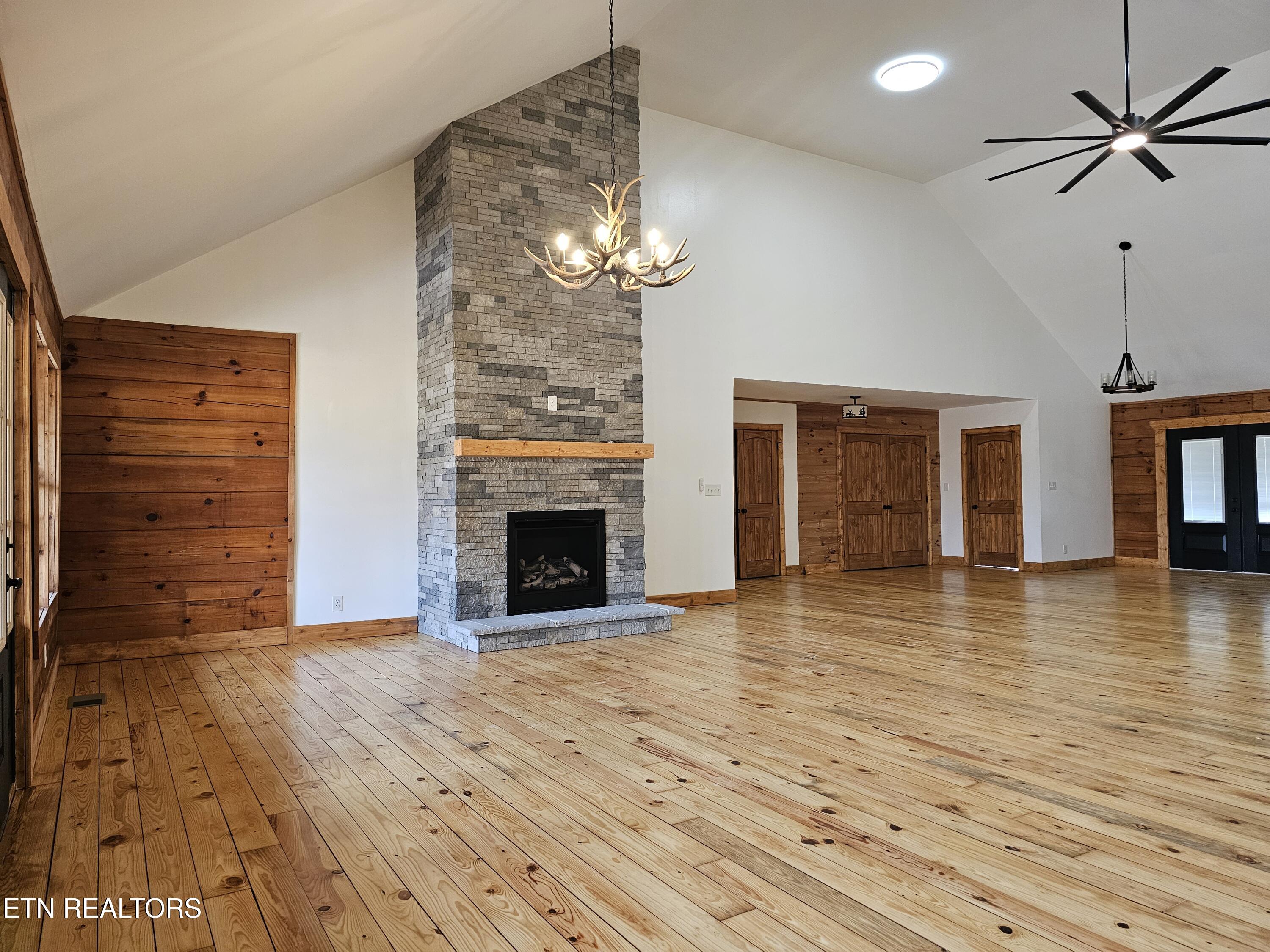 371 Plaza Drive Madisonville TN 37354