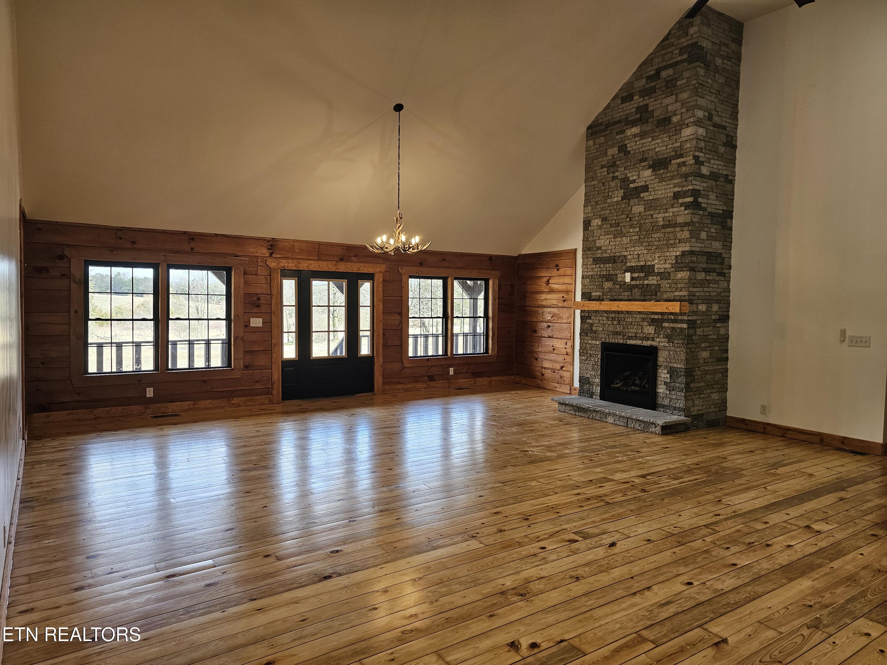 371 Plaza Drive Madisonville TN 37354