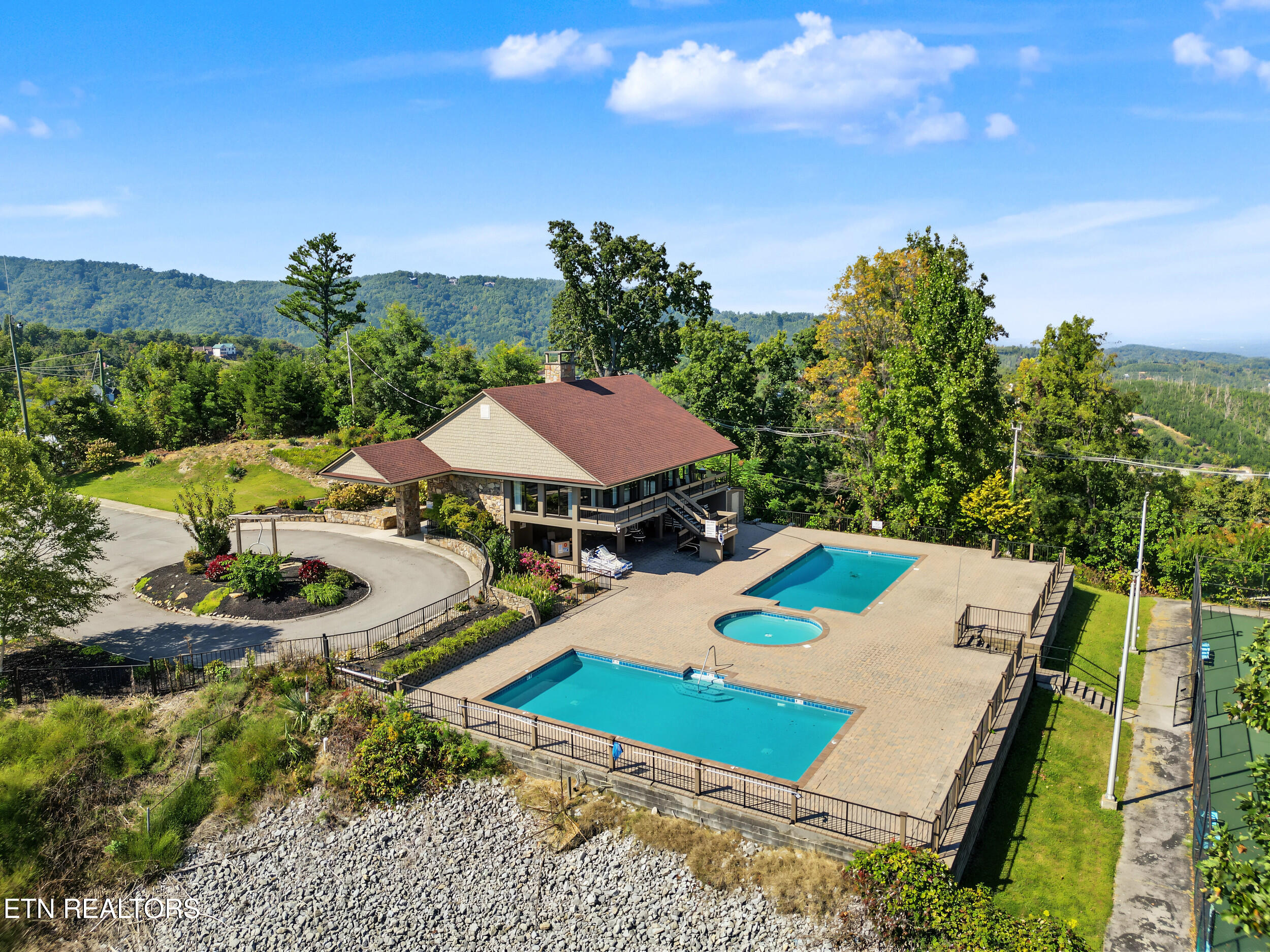 920 W Cedar Lane Gatlinburg TN 37738