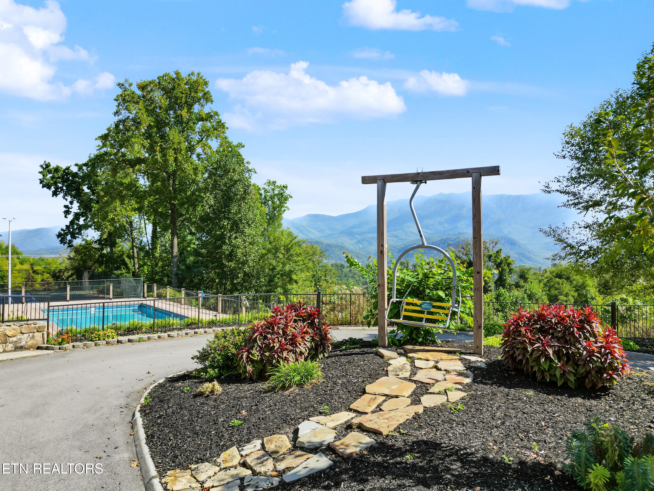 920 W Cedar Lane Gatlinburg TN 37738