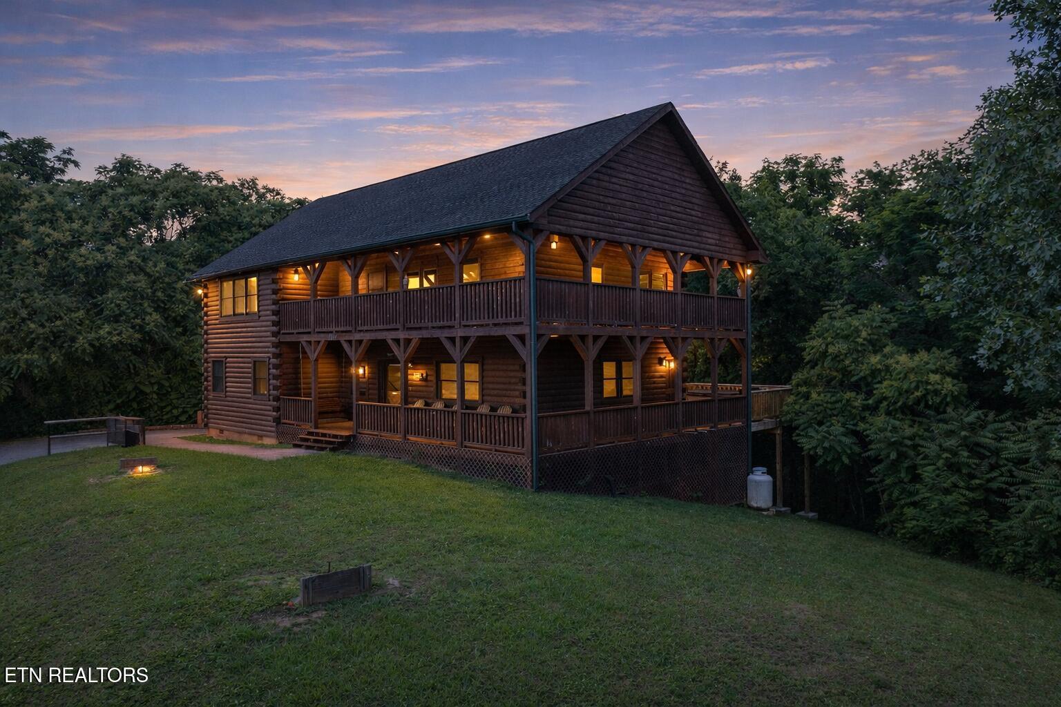 2039 Oakmont Drive Sevierville TN 37876