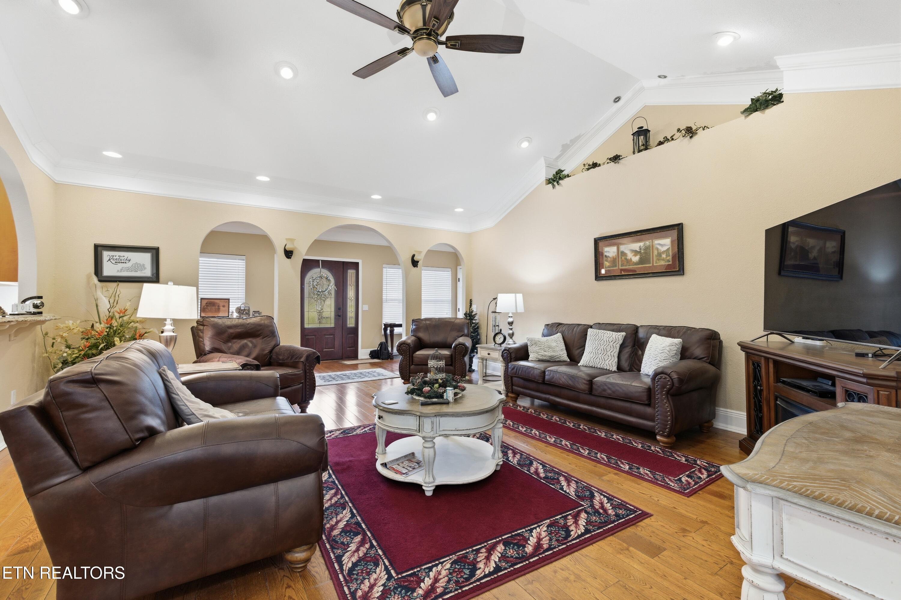 306 Constellation Lane Kodak TN 37764