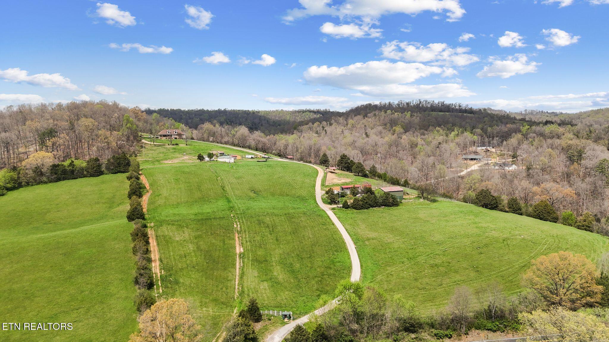 741 Clinch Valley Road Powder Springs TN 37848