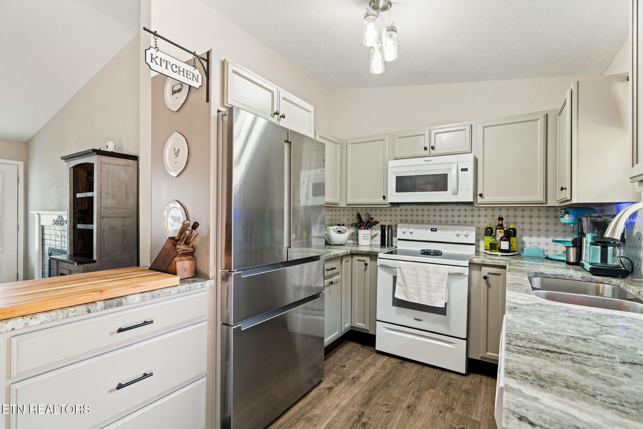 2360 Pinewood Drive Maryville TN 37803