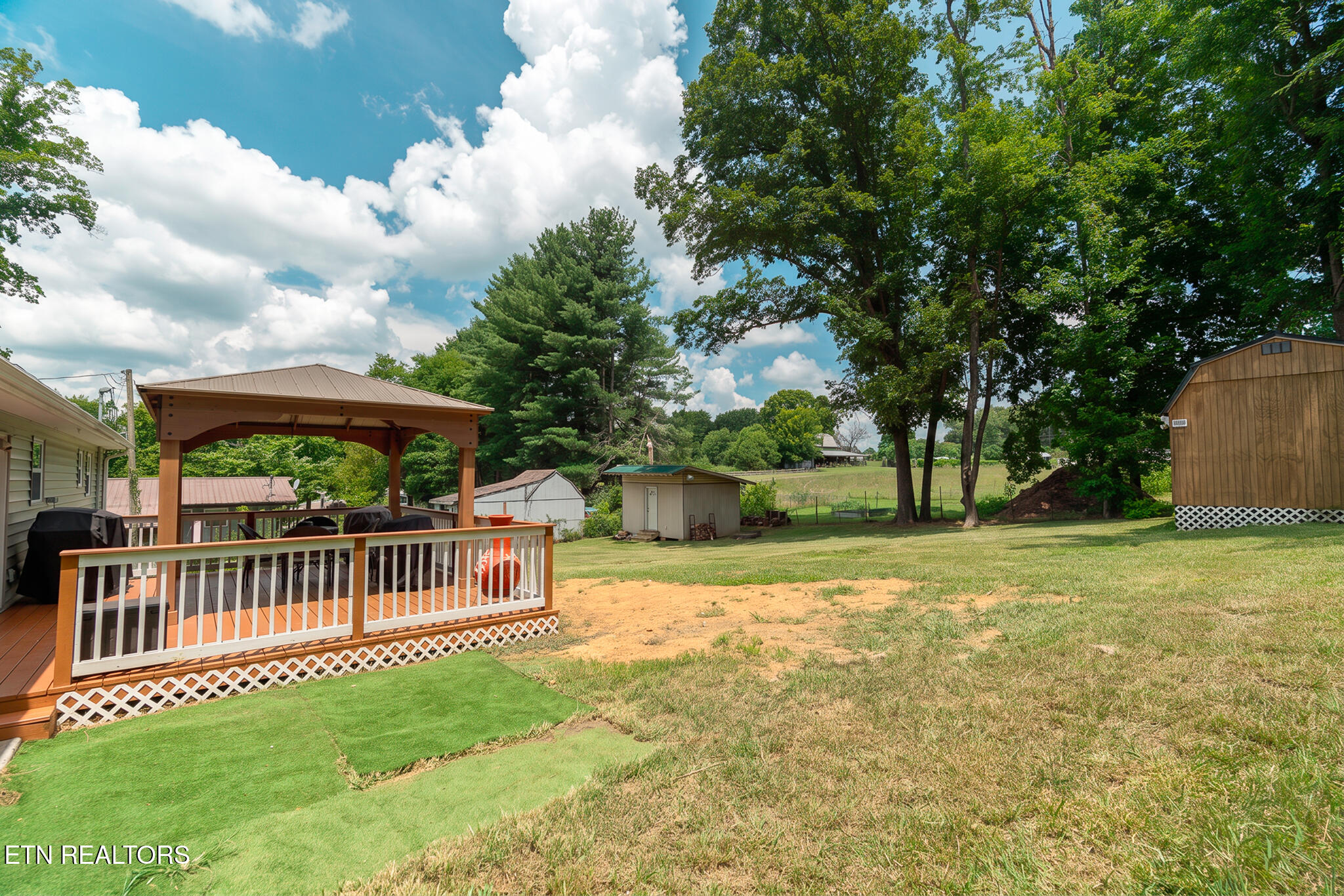 2360 Pinewood Drive Maryville TN 37803