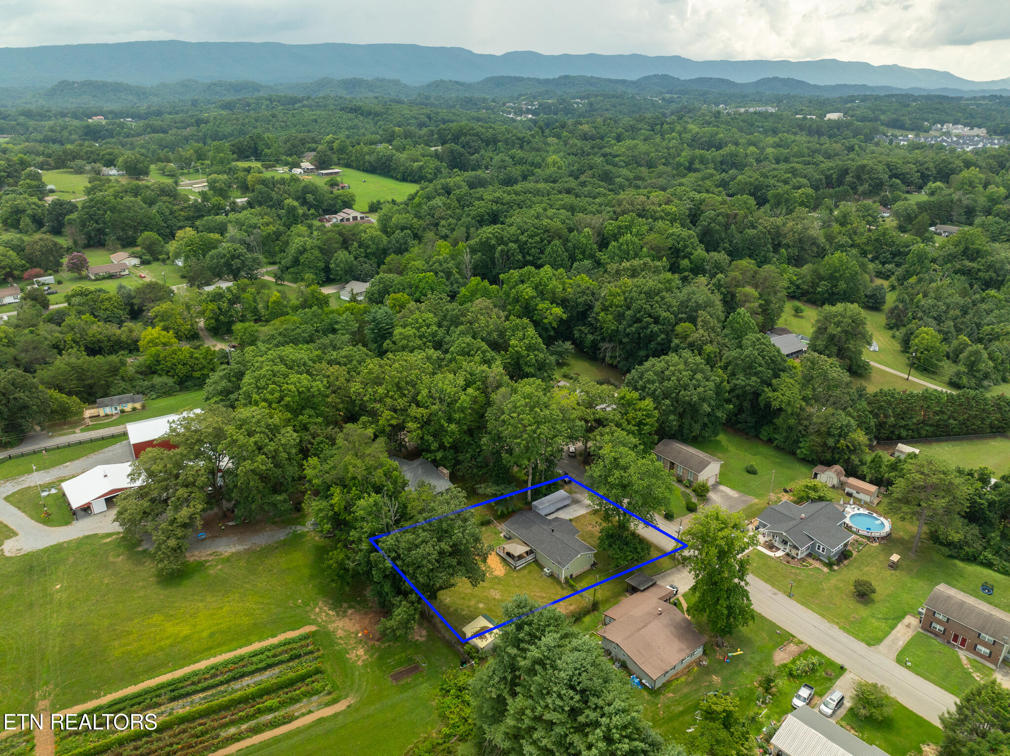 2360 Pinewood Drive Maryville TN 37803