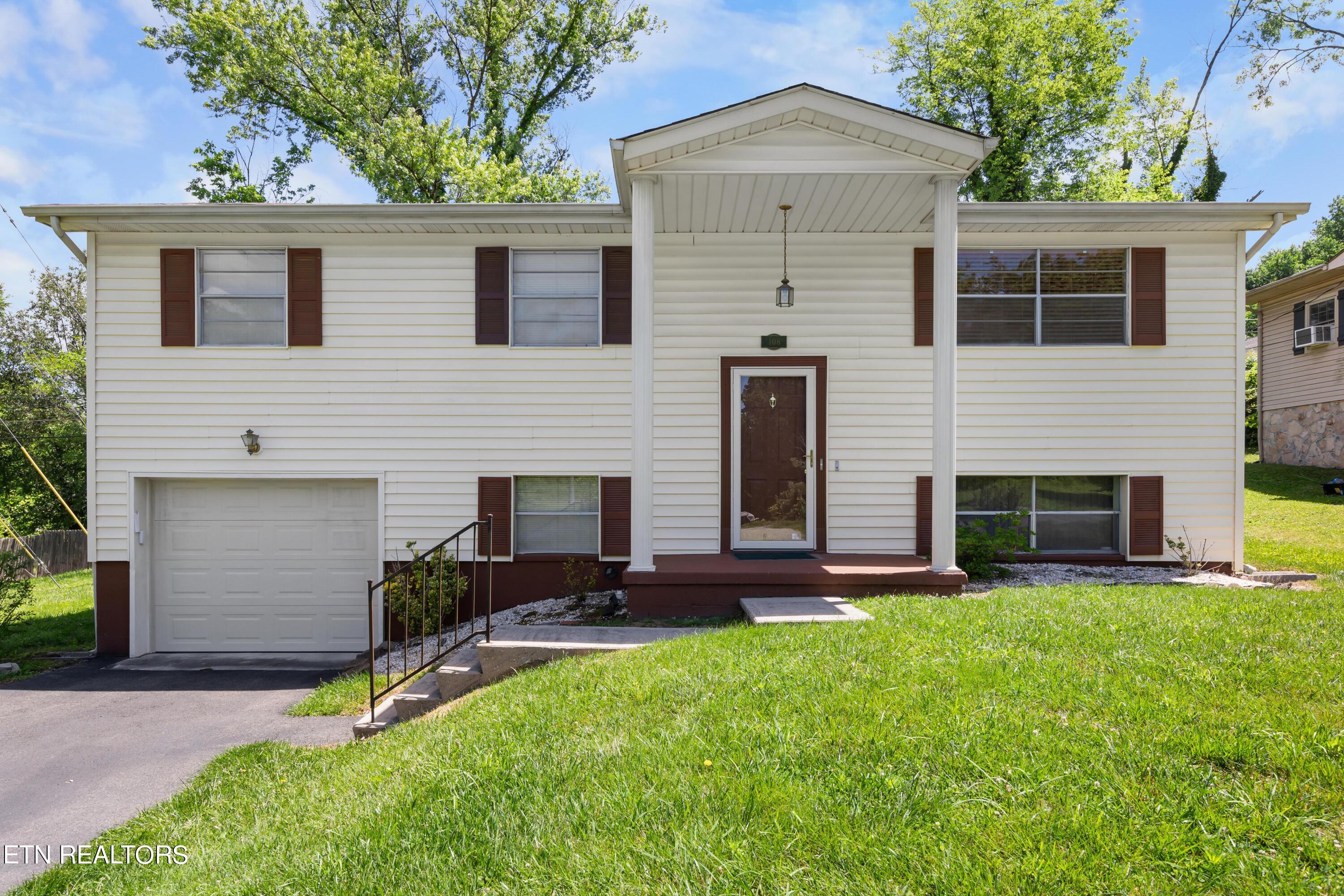 108 Holston Court Knoxville TN 37914