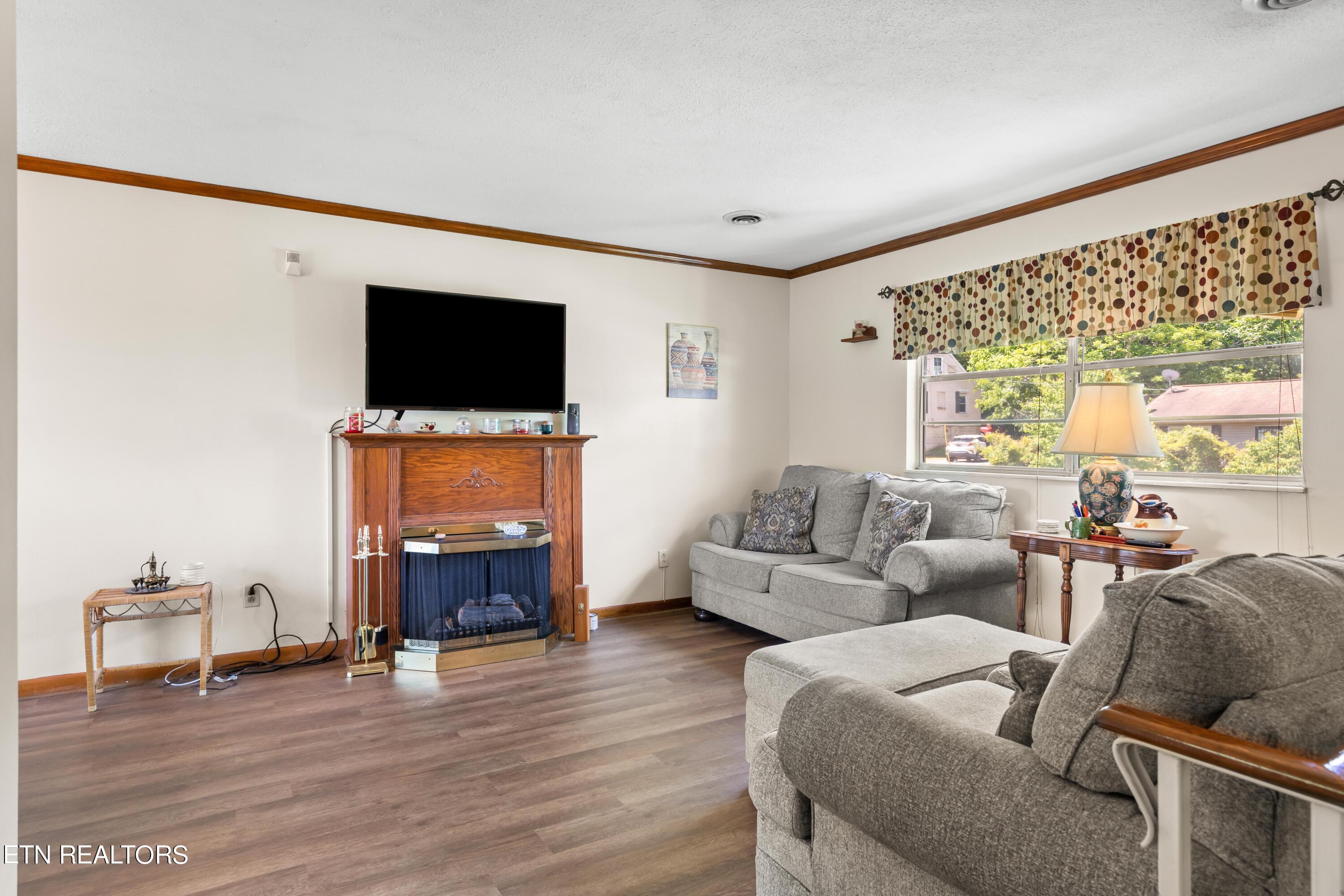 108 Holston Court Knoxville TN 37914