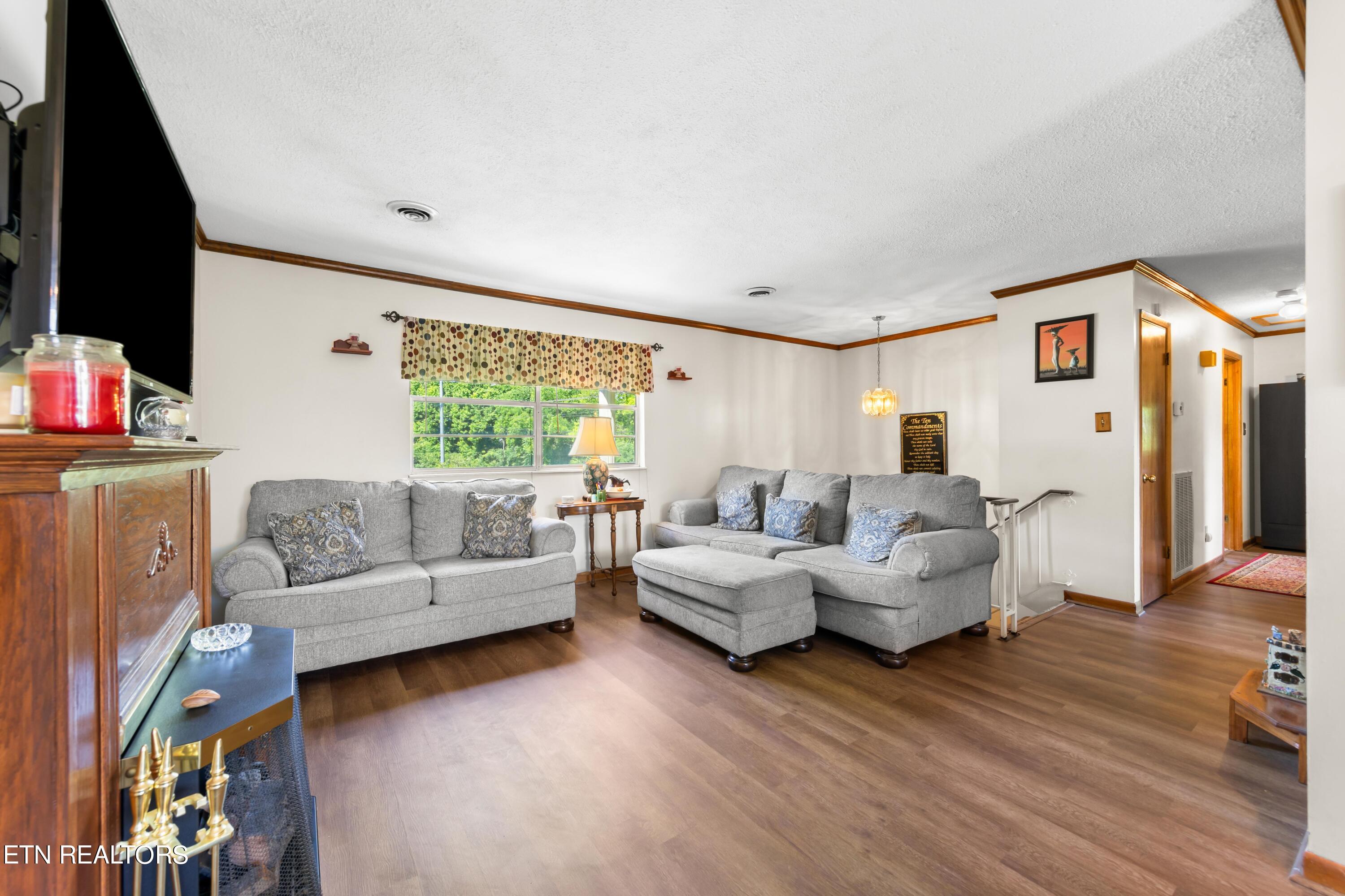 108 Holston Court Knoxville TN 37914