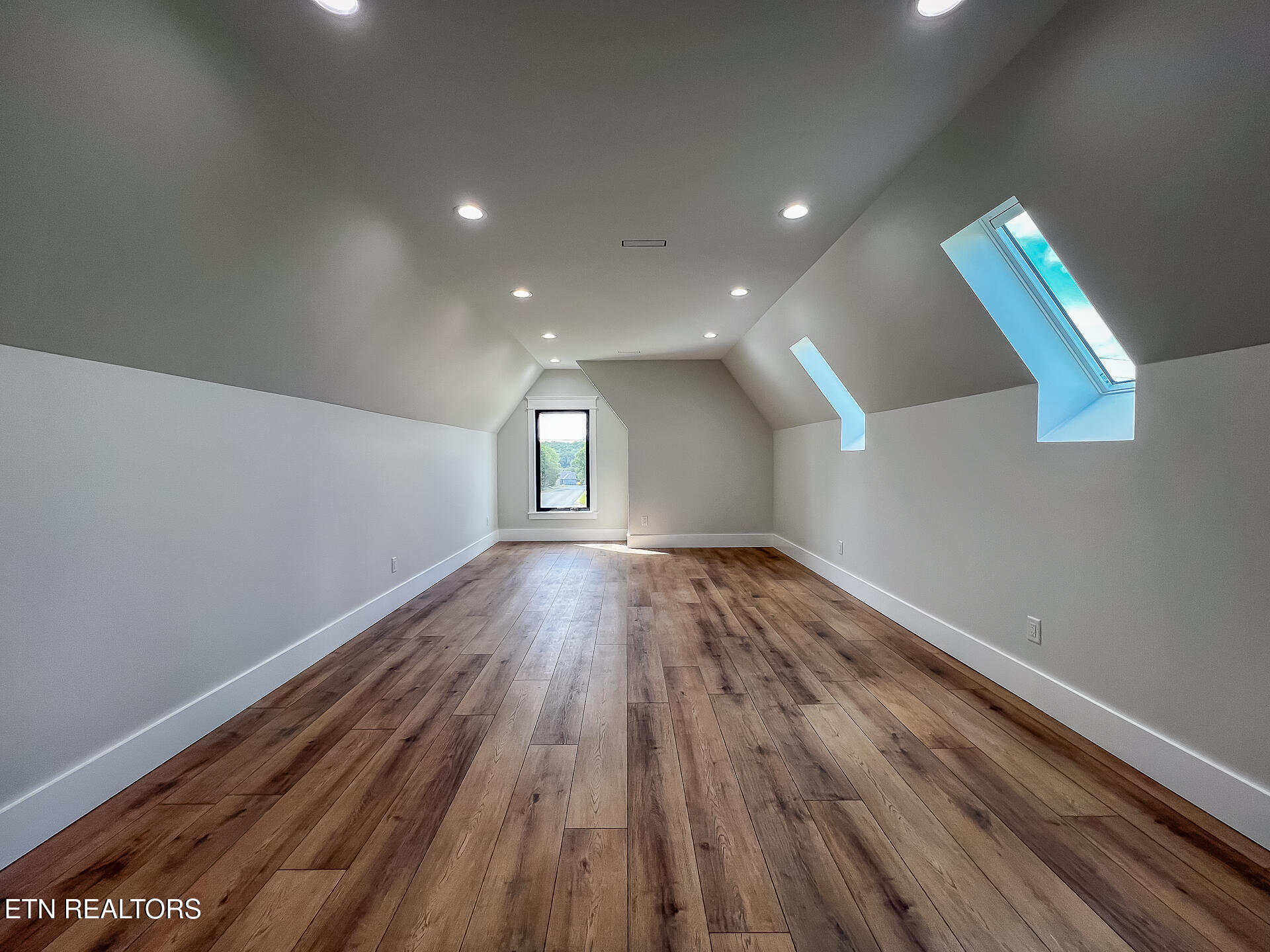 362 Kahite Trail Vonore TN 37885