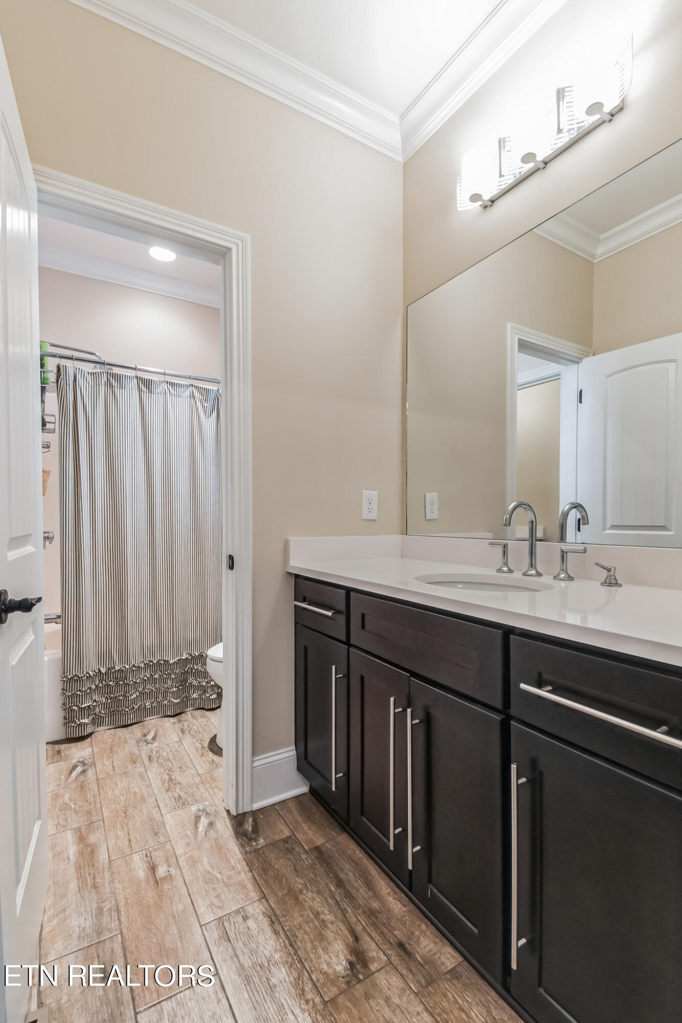 716 Bent Ridge Lane Knoxville TN 37922