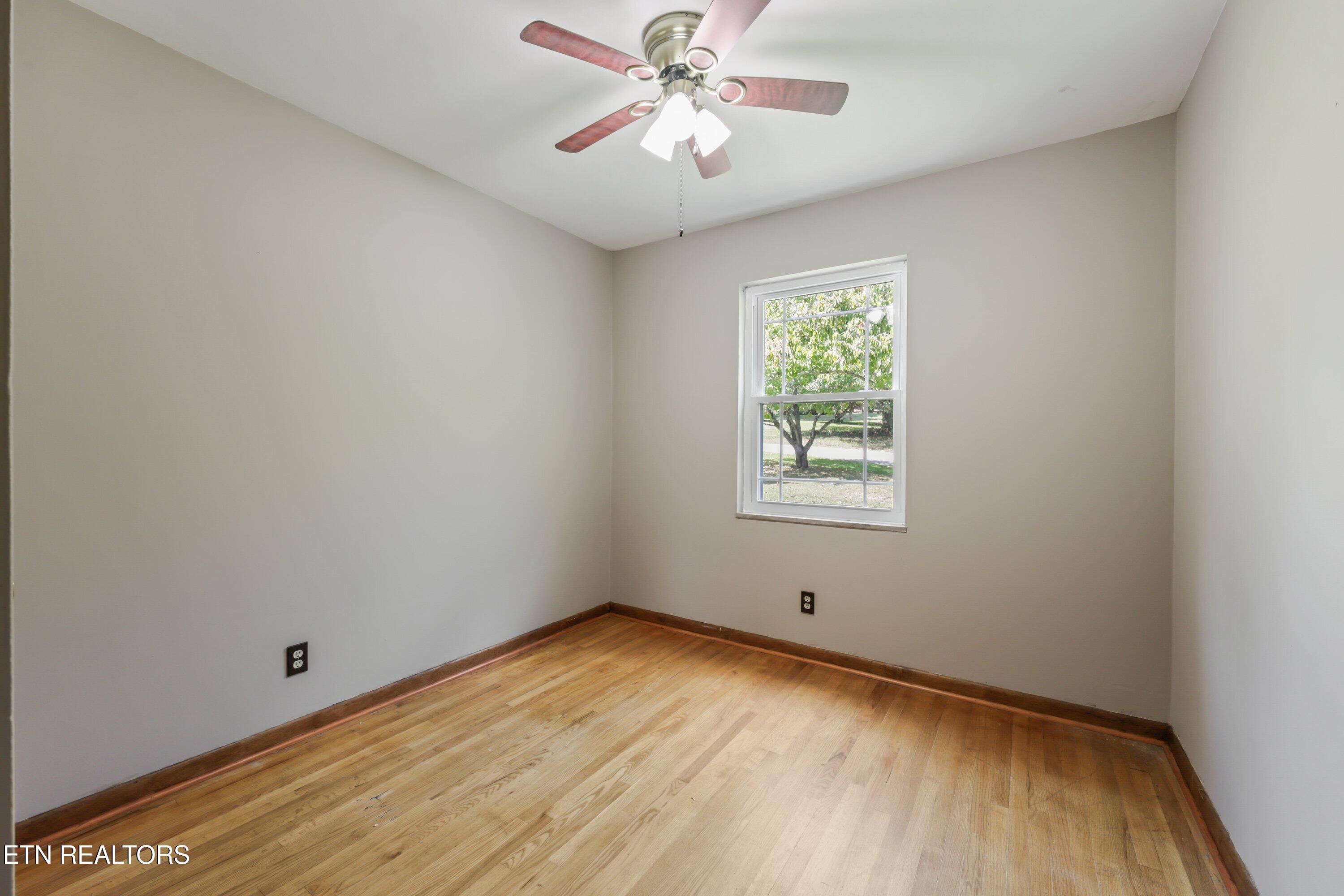4418 NE Garden Knoxville TN 37918