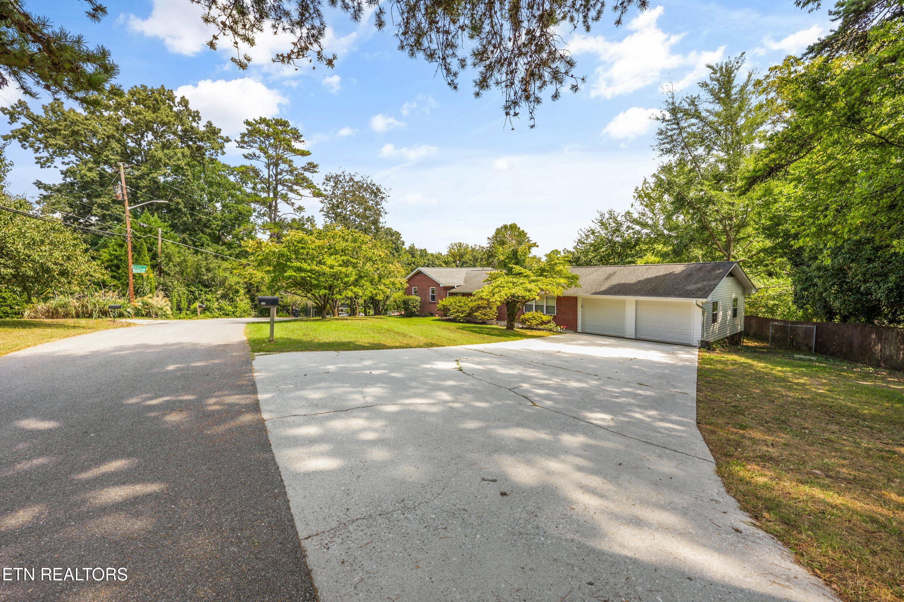 4418 NE Garden Knoxville TN 37918