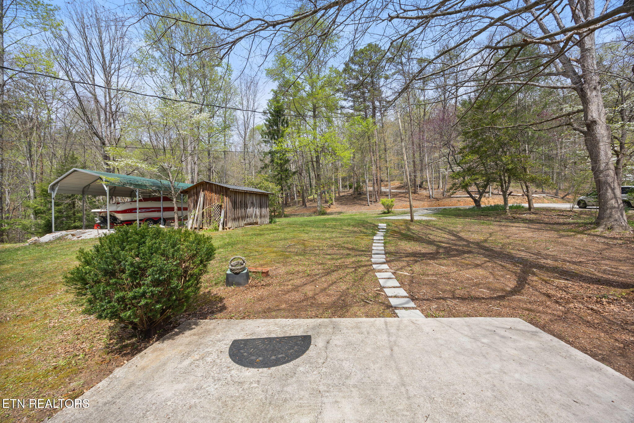 258 Marina Lane Lafollette TN 37766