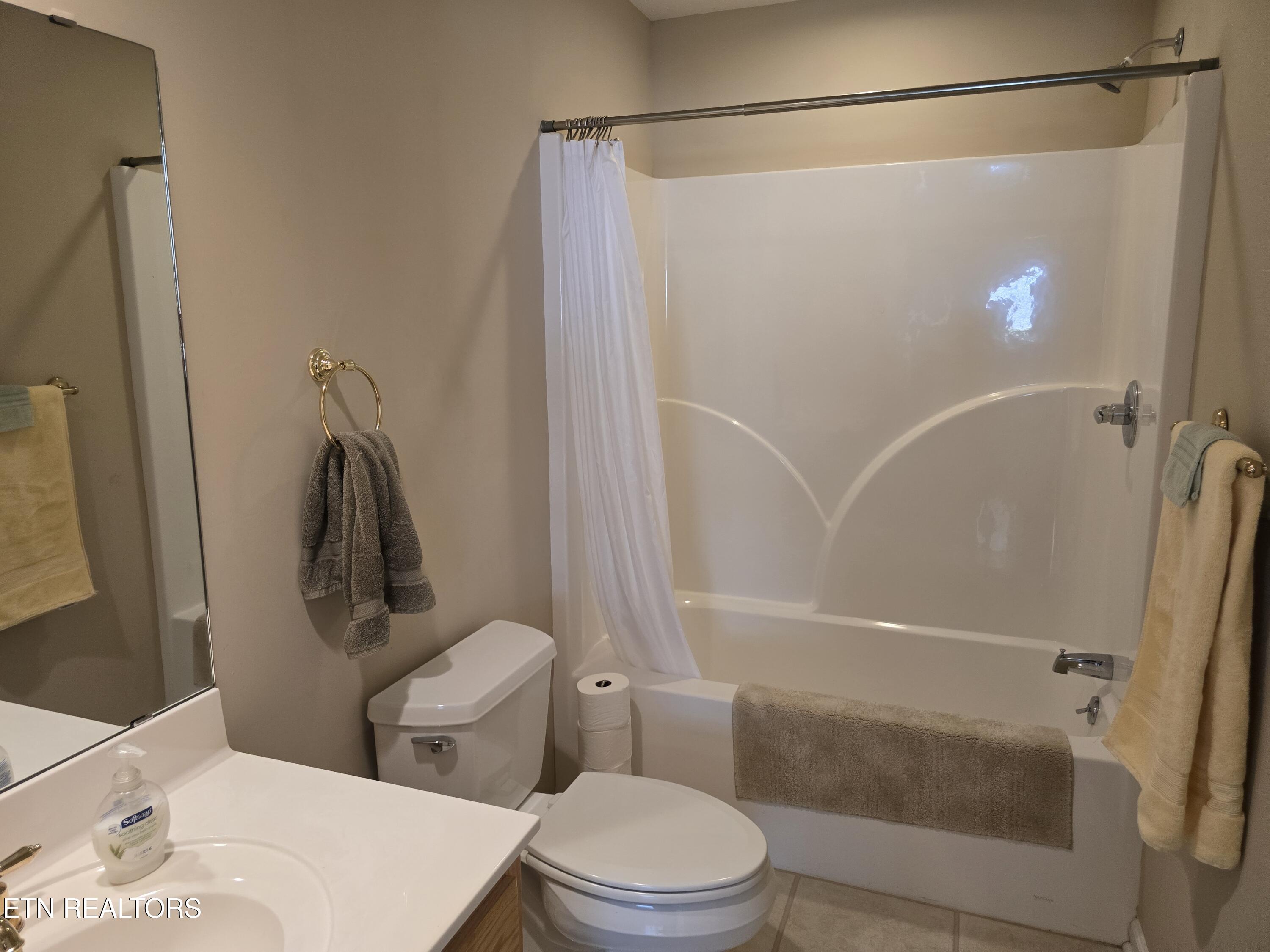 106 Lafayette Point Crossville TN 38558