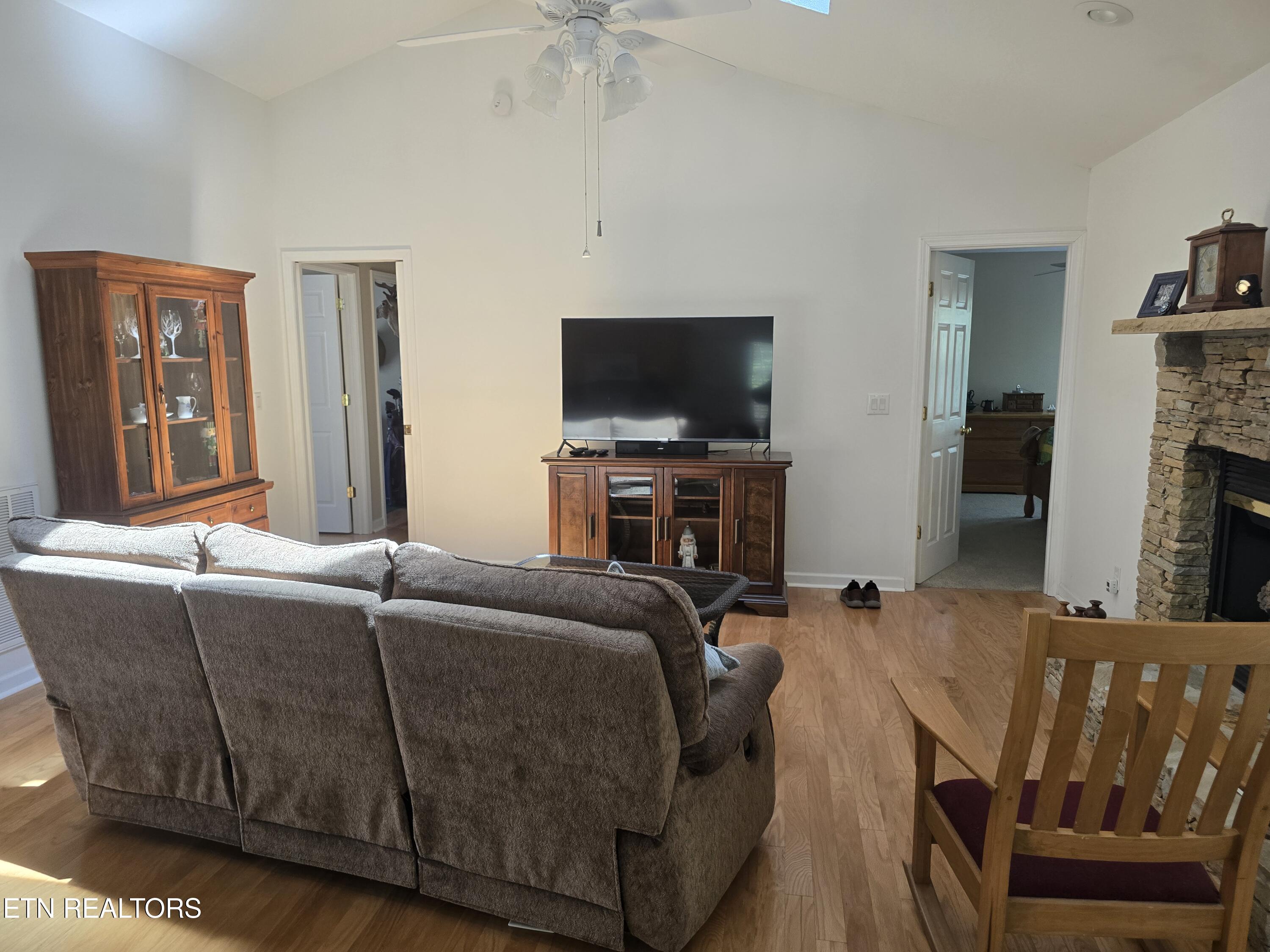 106 Lafayette Point Crossville TN 38558