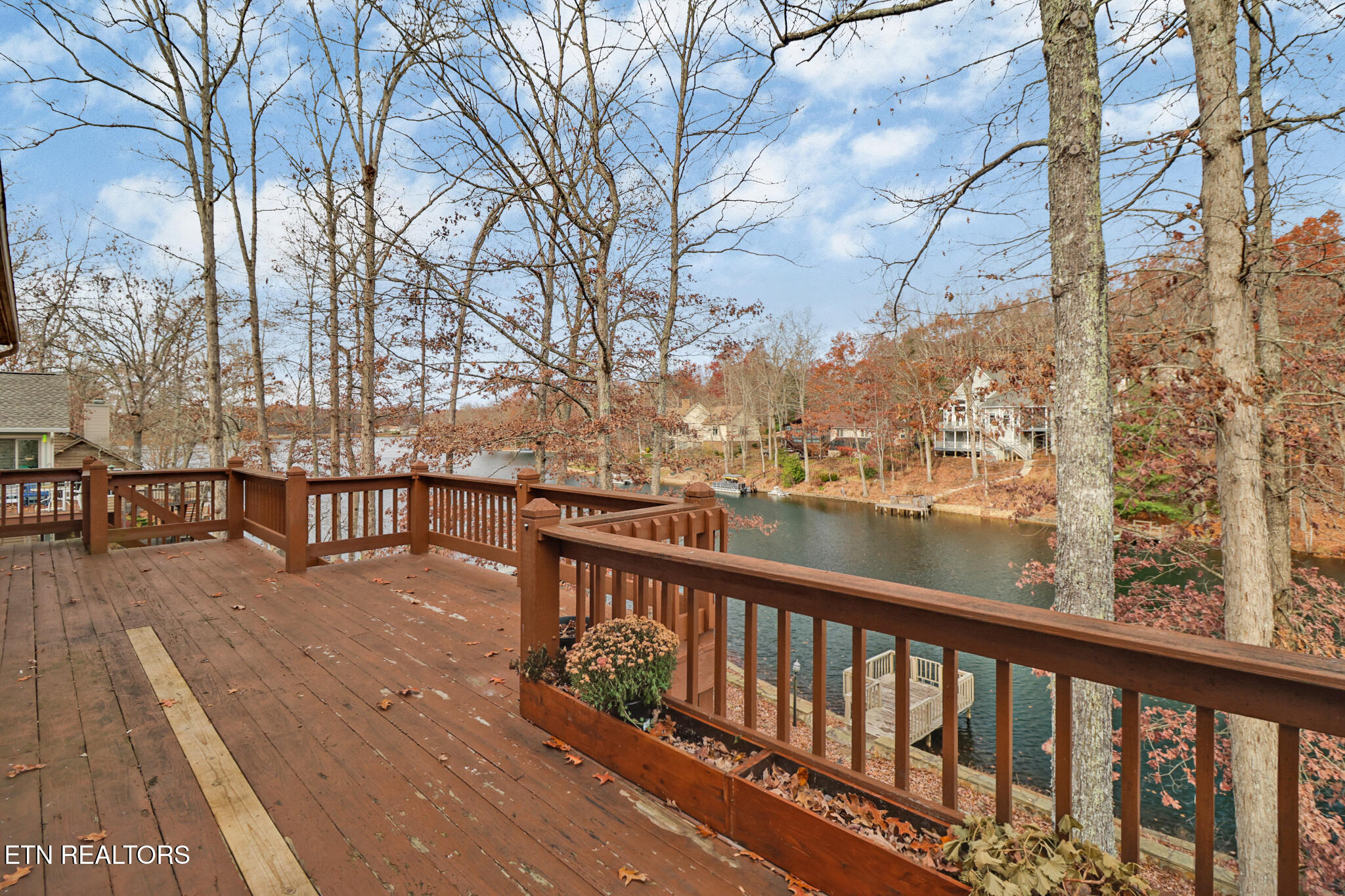 129 Shore Lane Crossville TN 38558