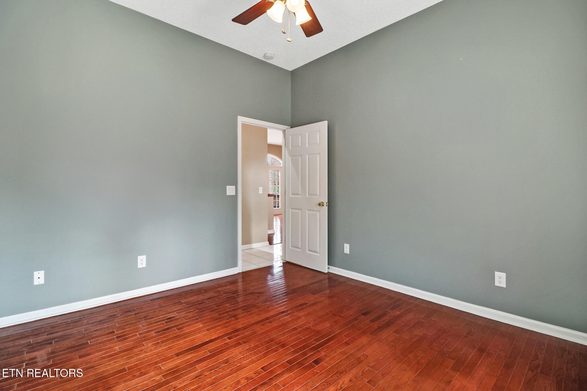 129 Shore Lane Crossville TN 38558