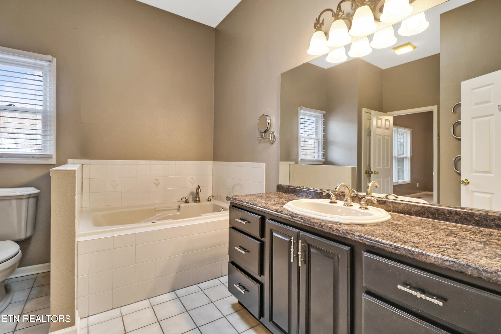 129 Shore Lane Crossville TN 38558