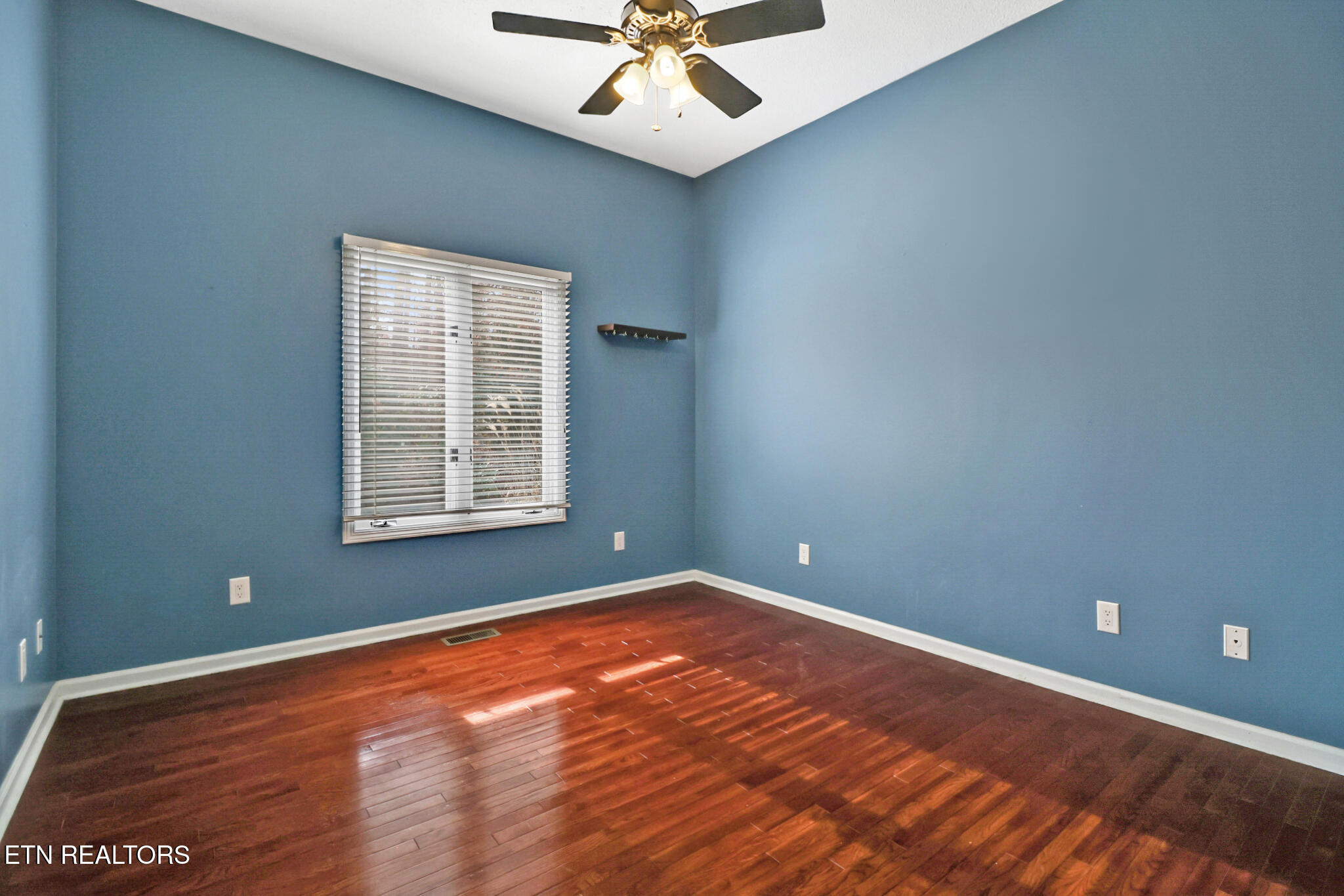 129 Shore Lane Crossville TN 38558