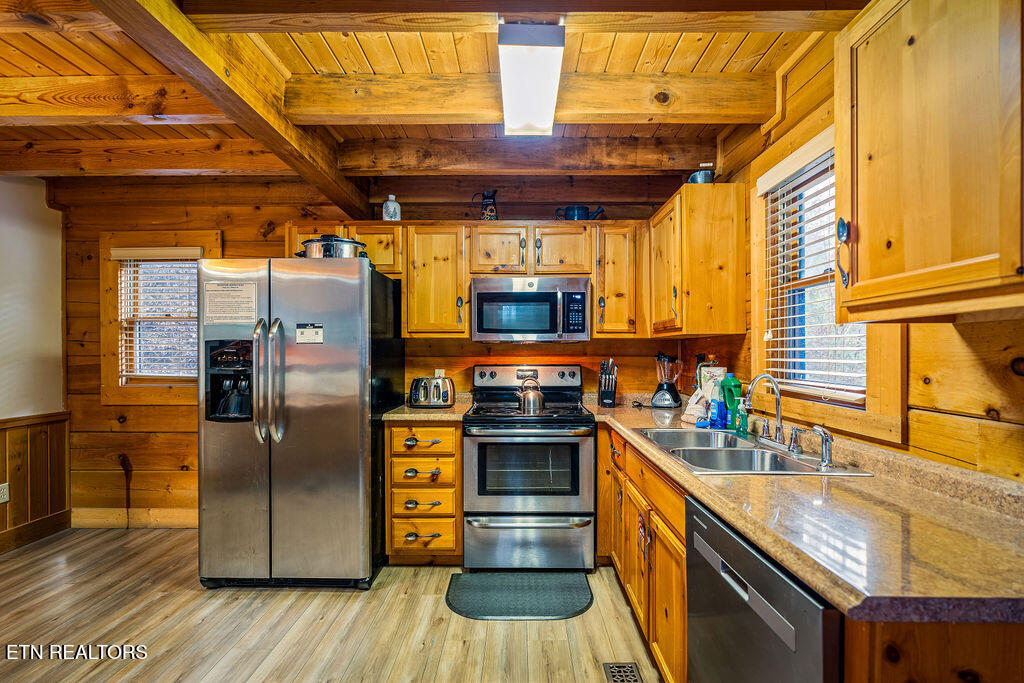 714 Aerie Way Pigeon Forge TN 37863