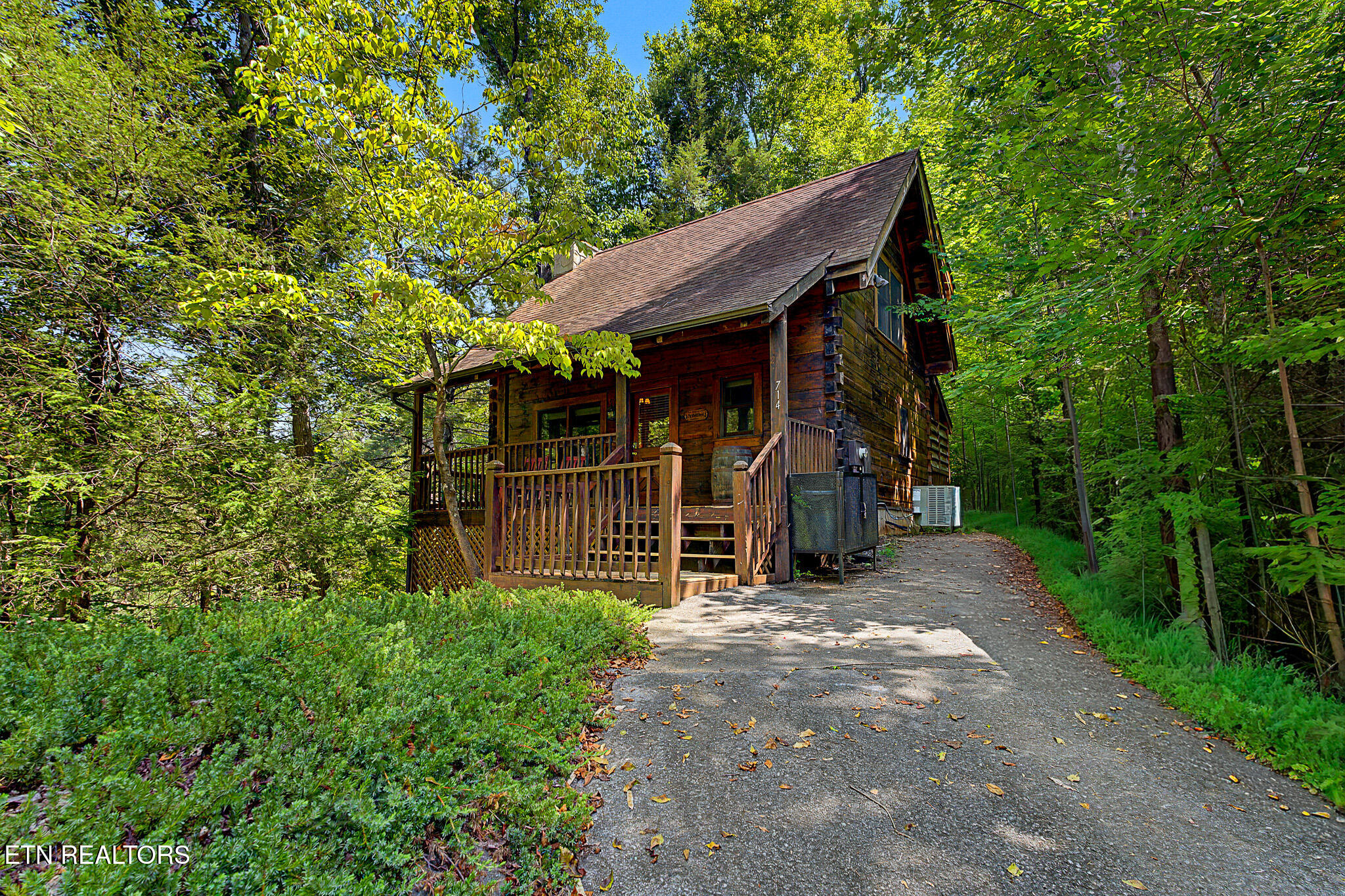714 Aerie Way Pigeon Forge TN 37863