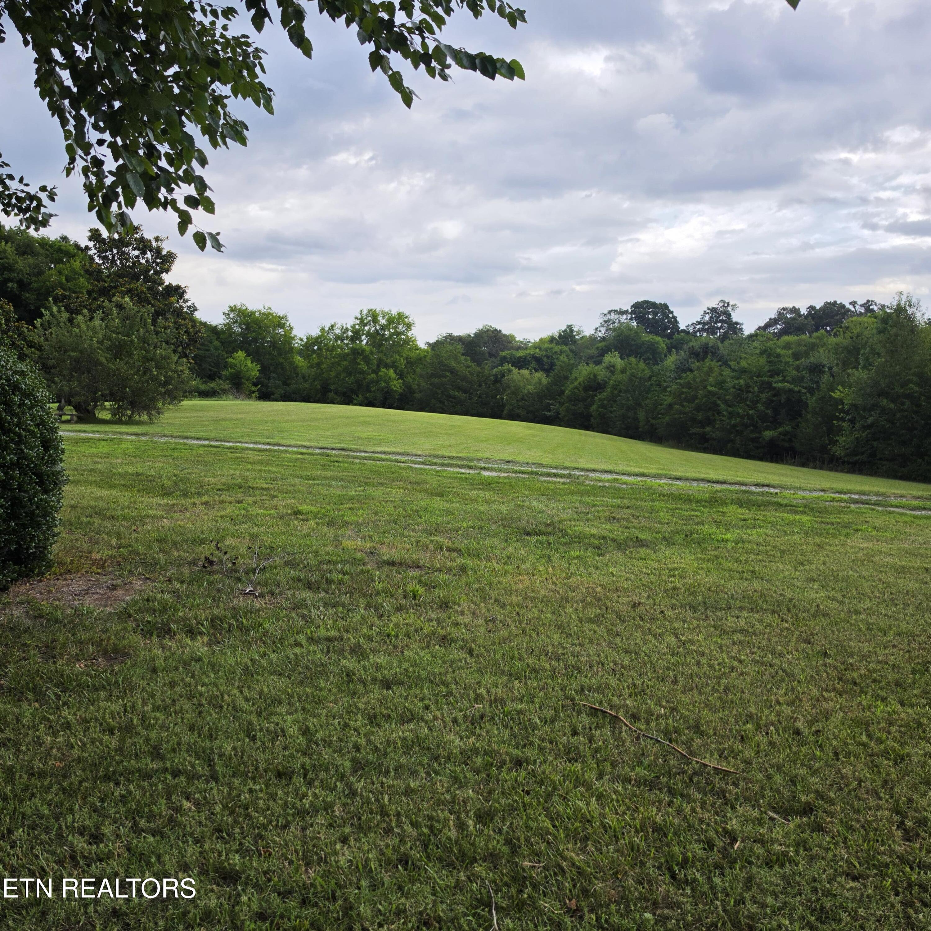 185 Ingram Road Madisonville TN 37354