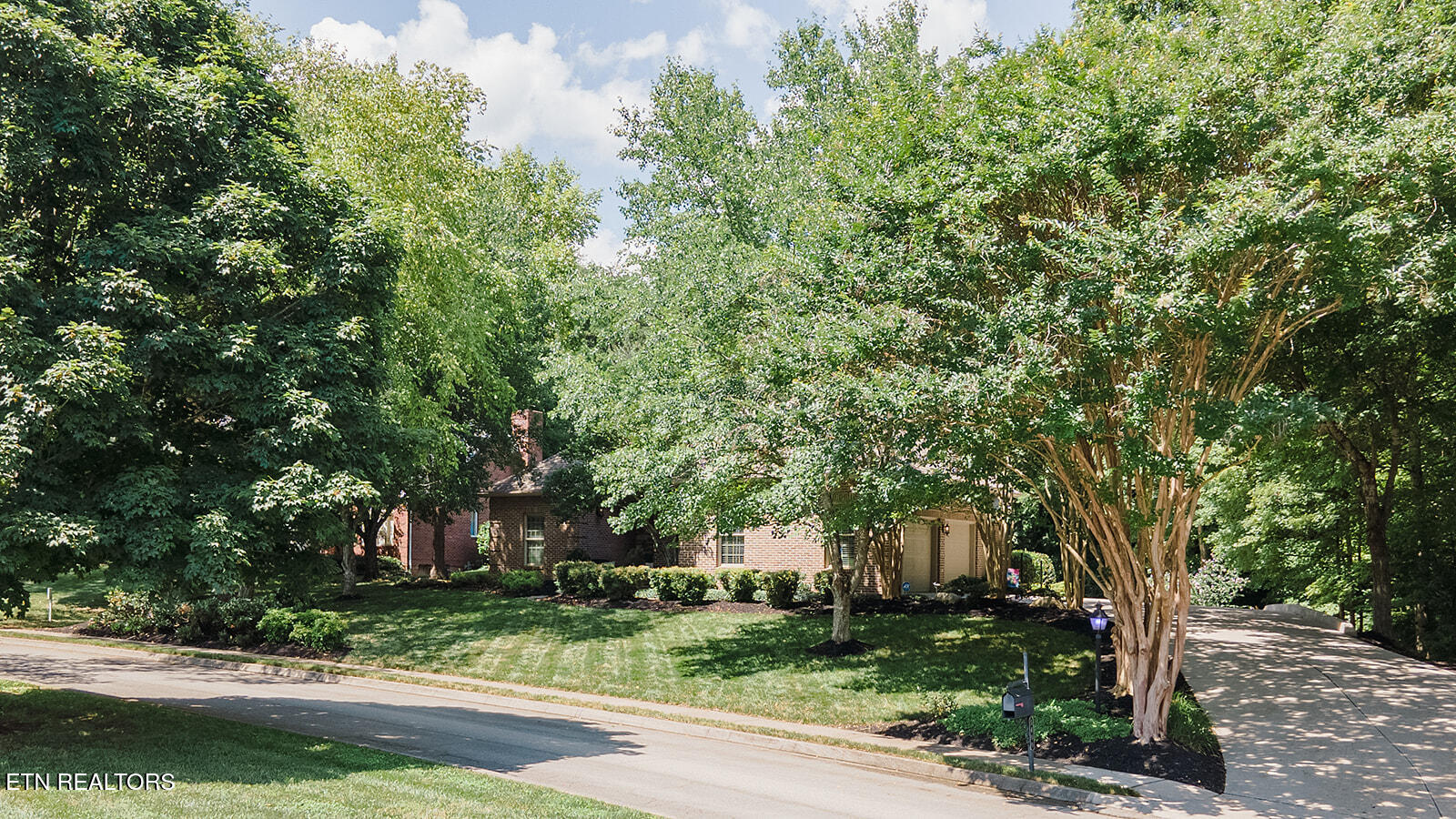 5400 Kesterbrooke Boulevard Knoxville TN 37918