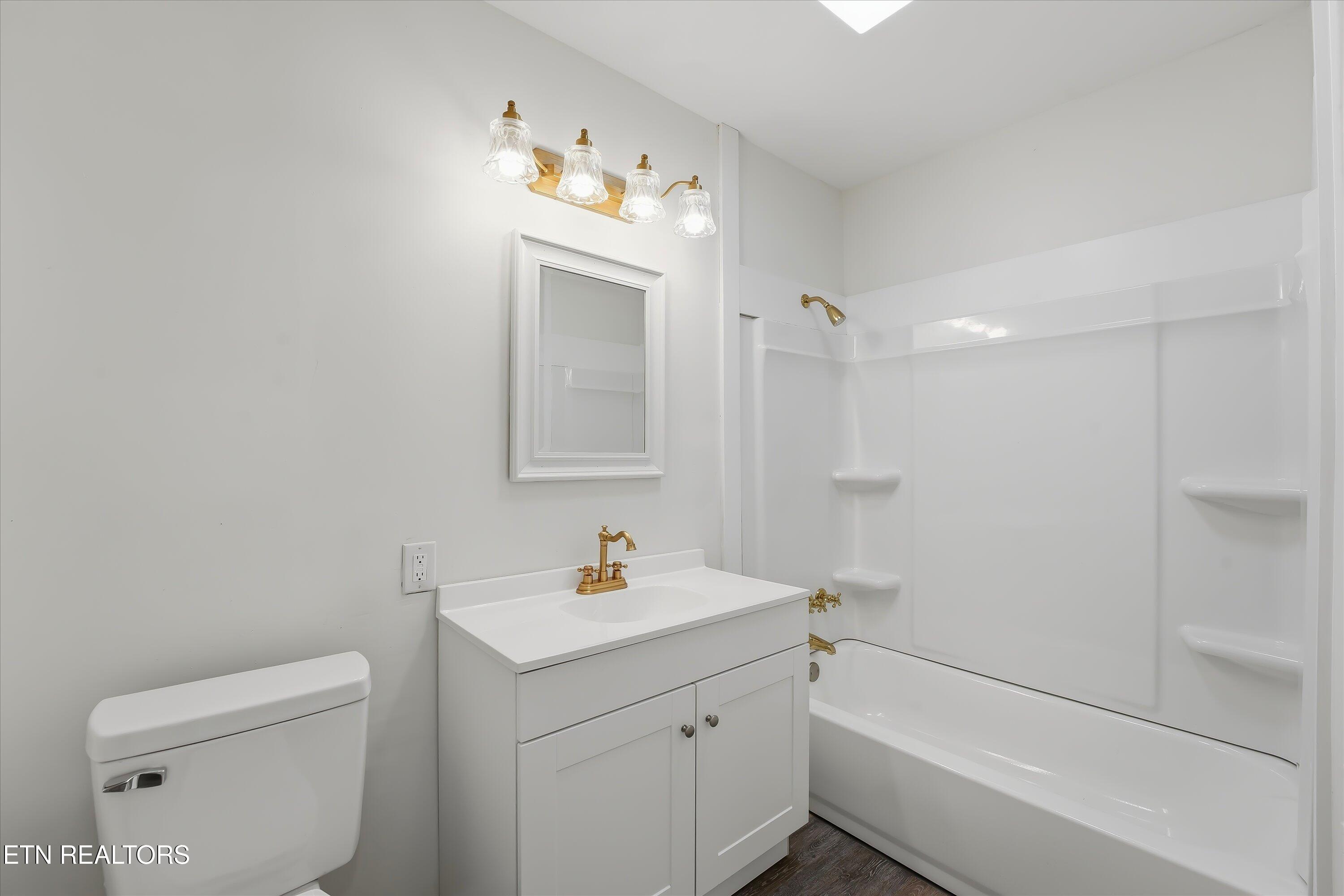 317 Lynn Avenue Athens TN 37303