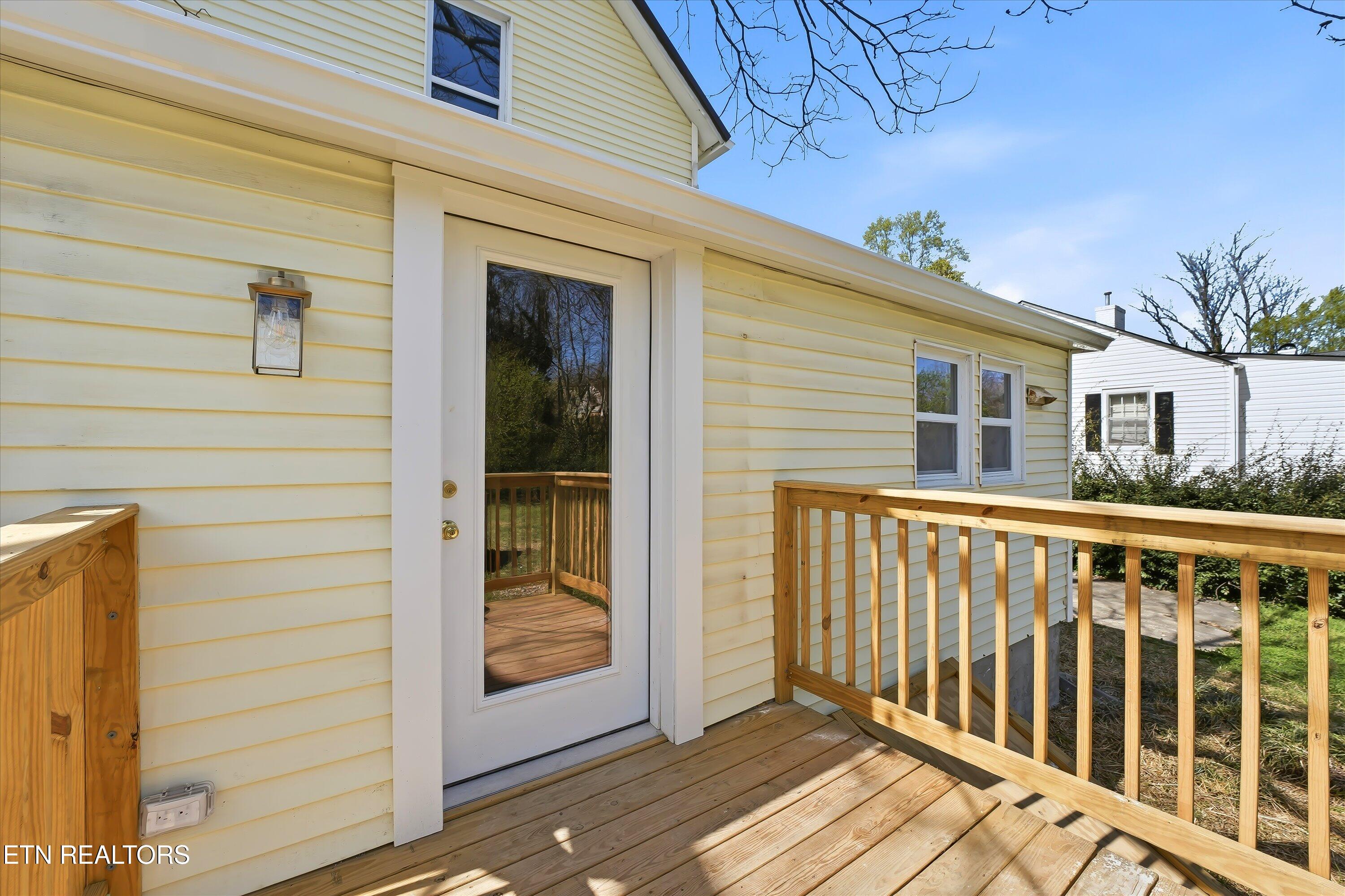 317 Lynn Avenue Athens TN 37303