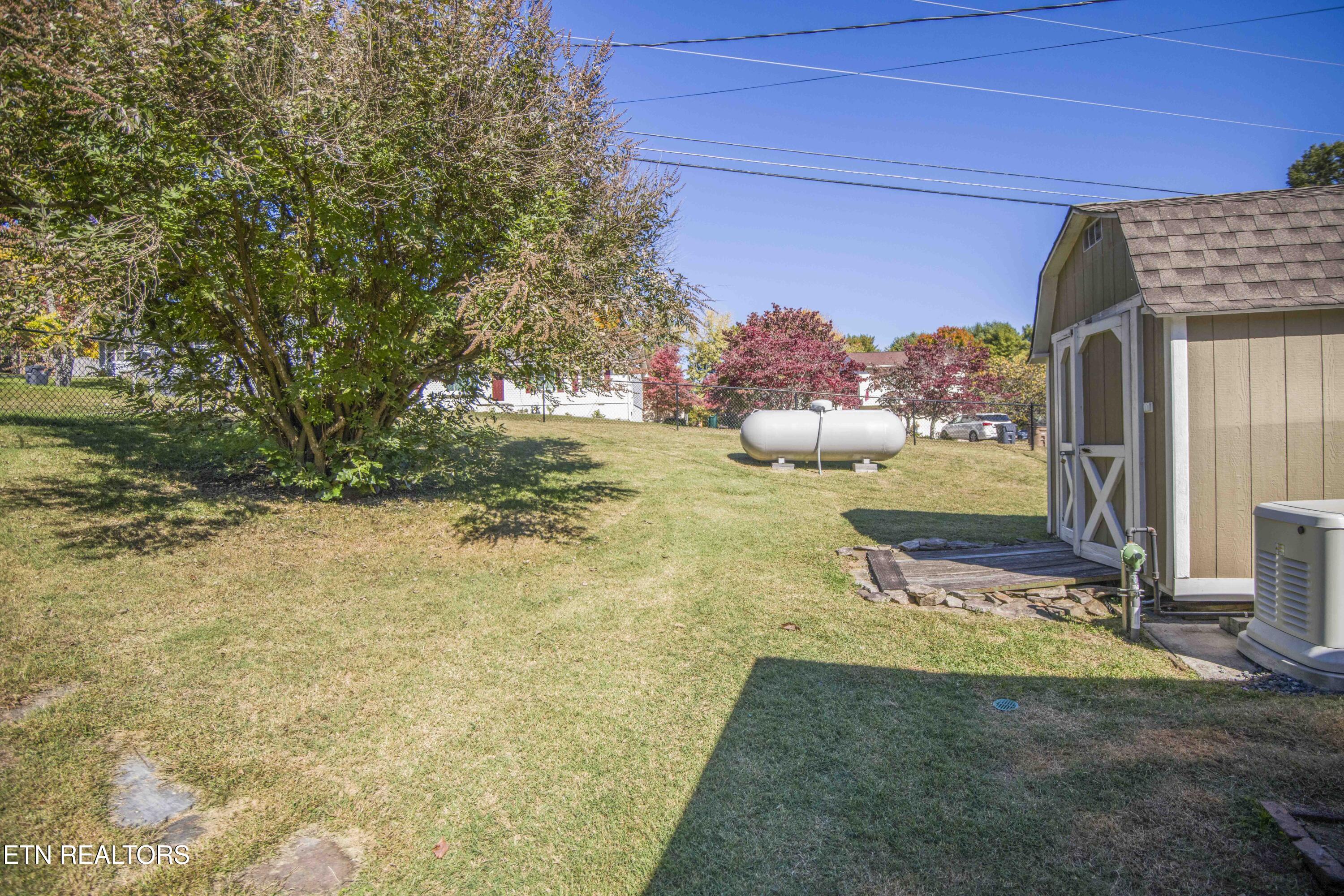 4221 Chinkapin Lane Knoxville TN 37921
