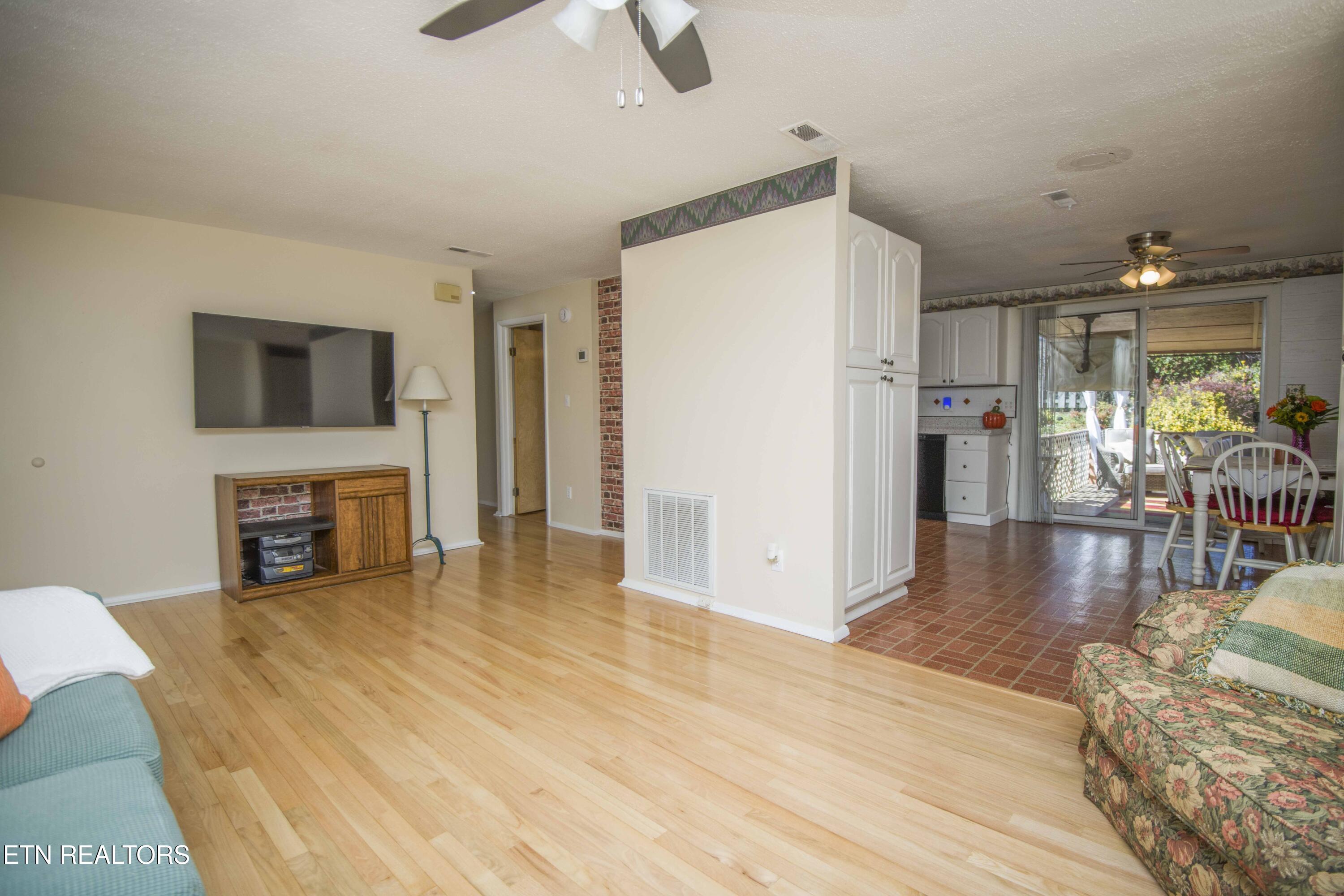 4221 Chinkapin Lane Knoxville TN 37921