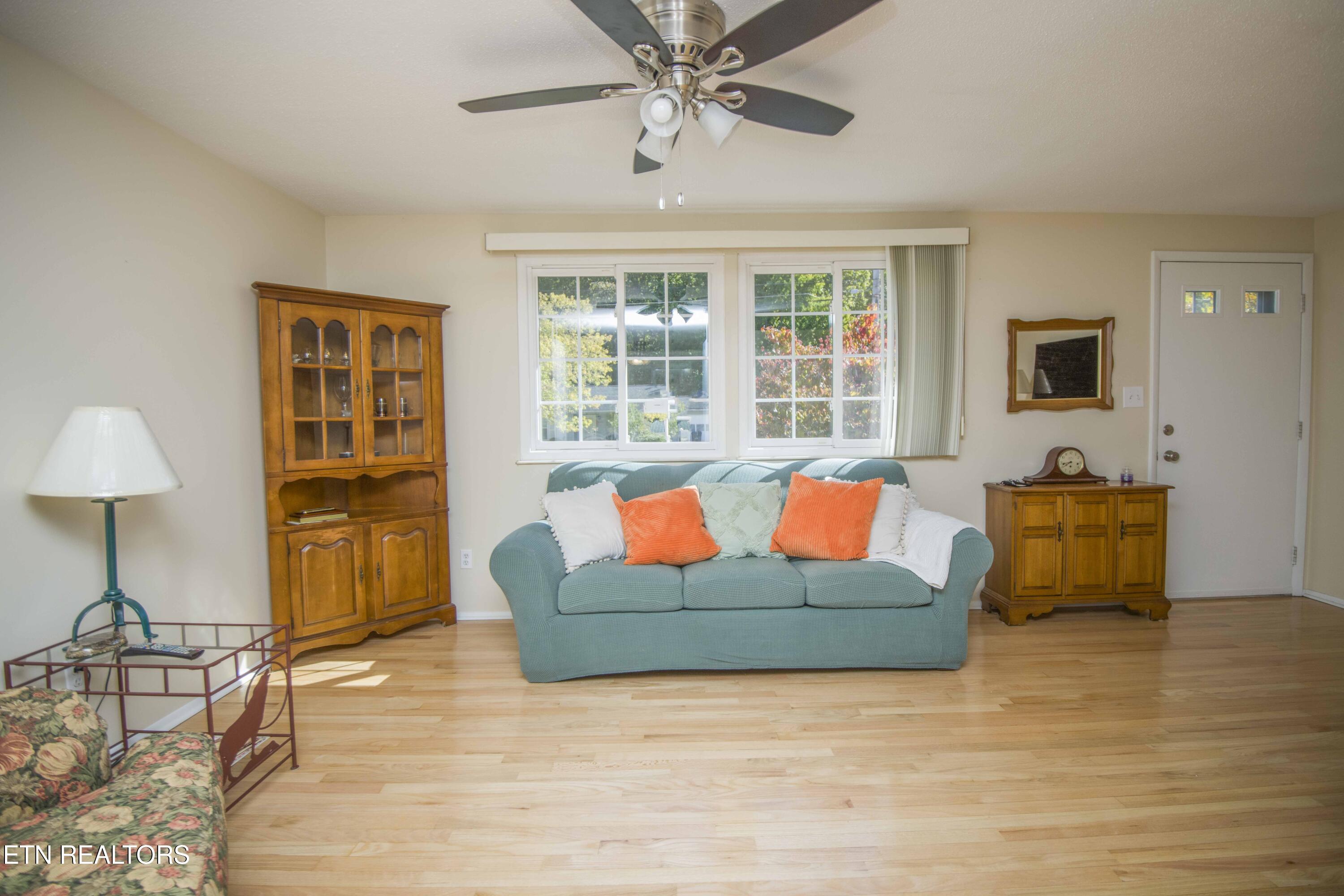4221 Chinkapin Lane Knoxville TN 37921