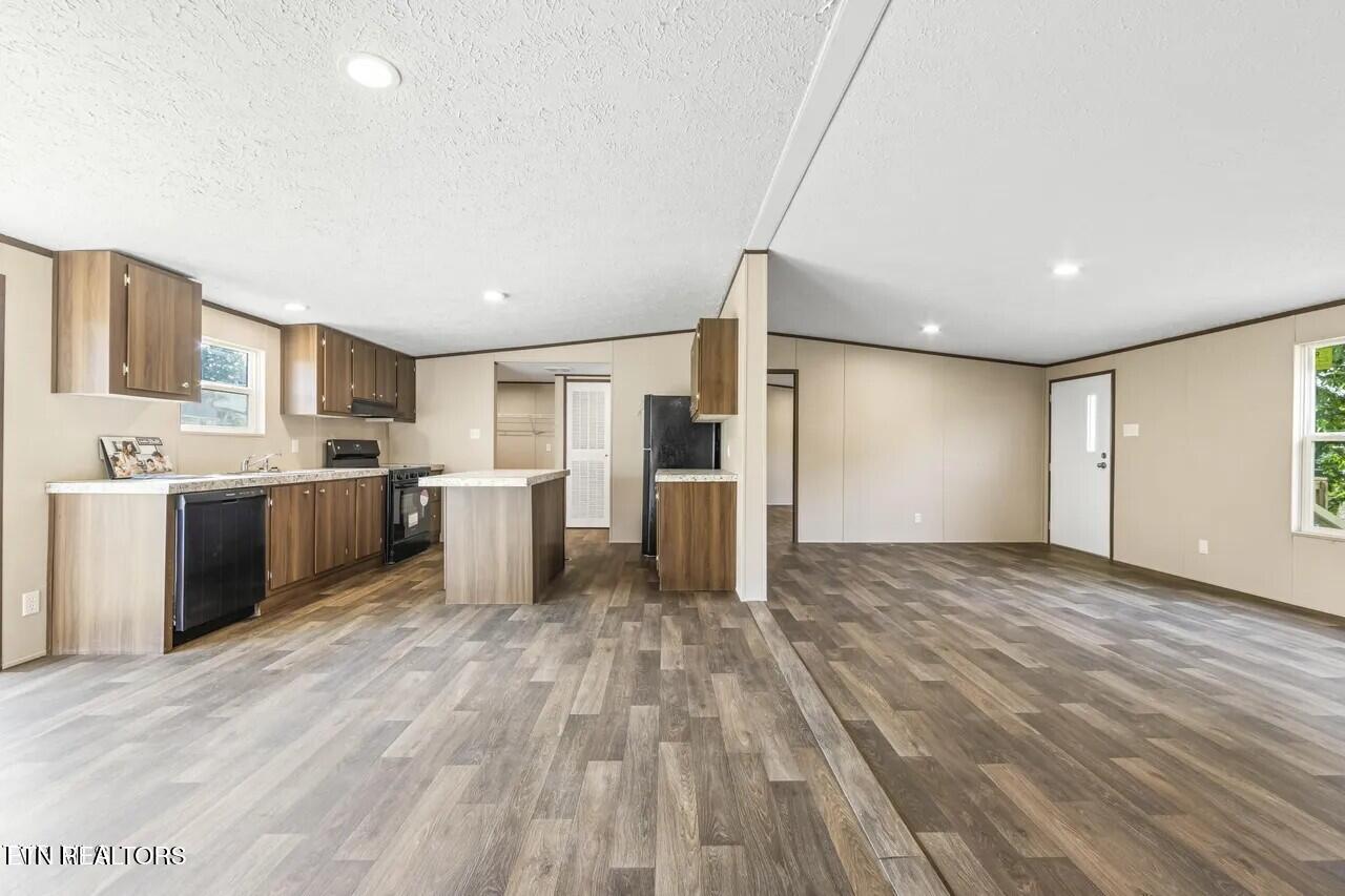 1826 Loop Road Lafollette TN 37766