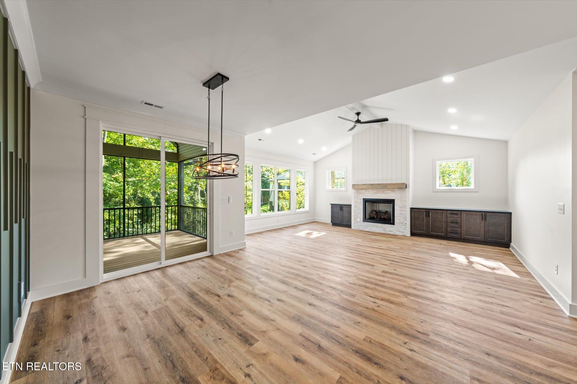 102 Oostagala Drive Loudon TN 37774