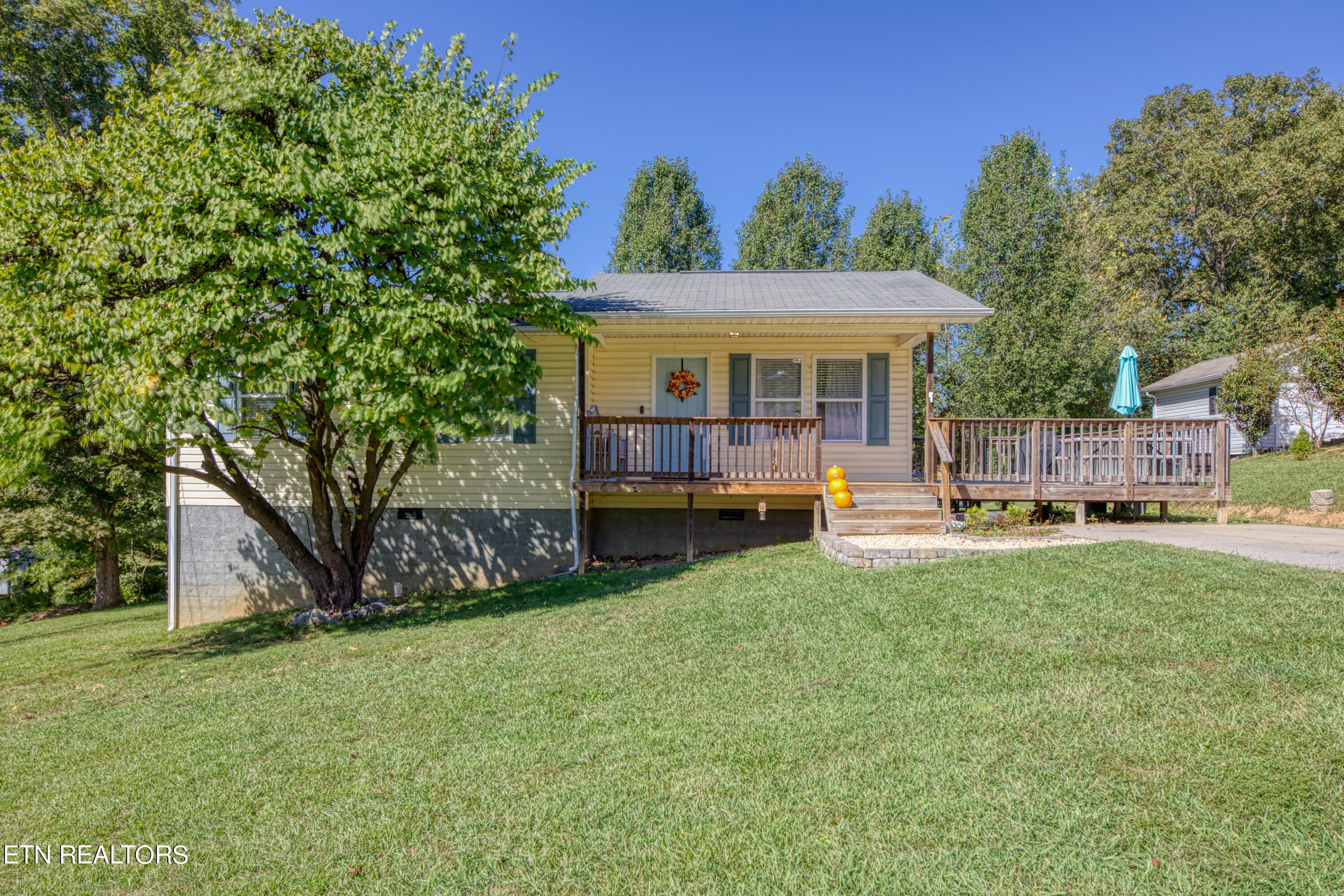422 Bethel Drive Lenoir City TN 37772