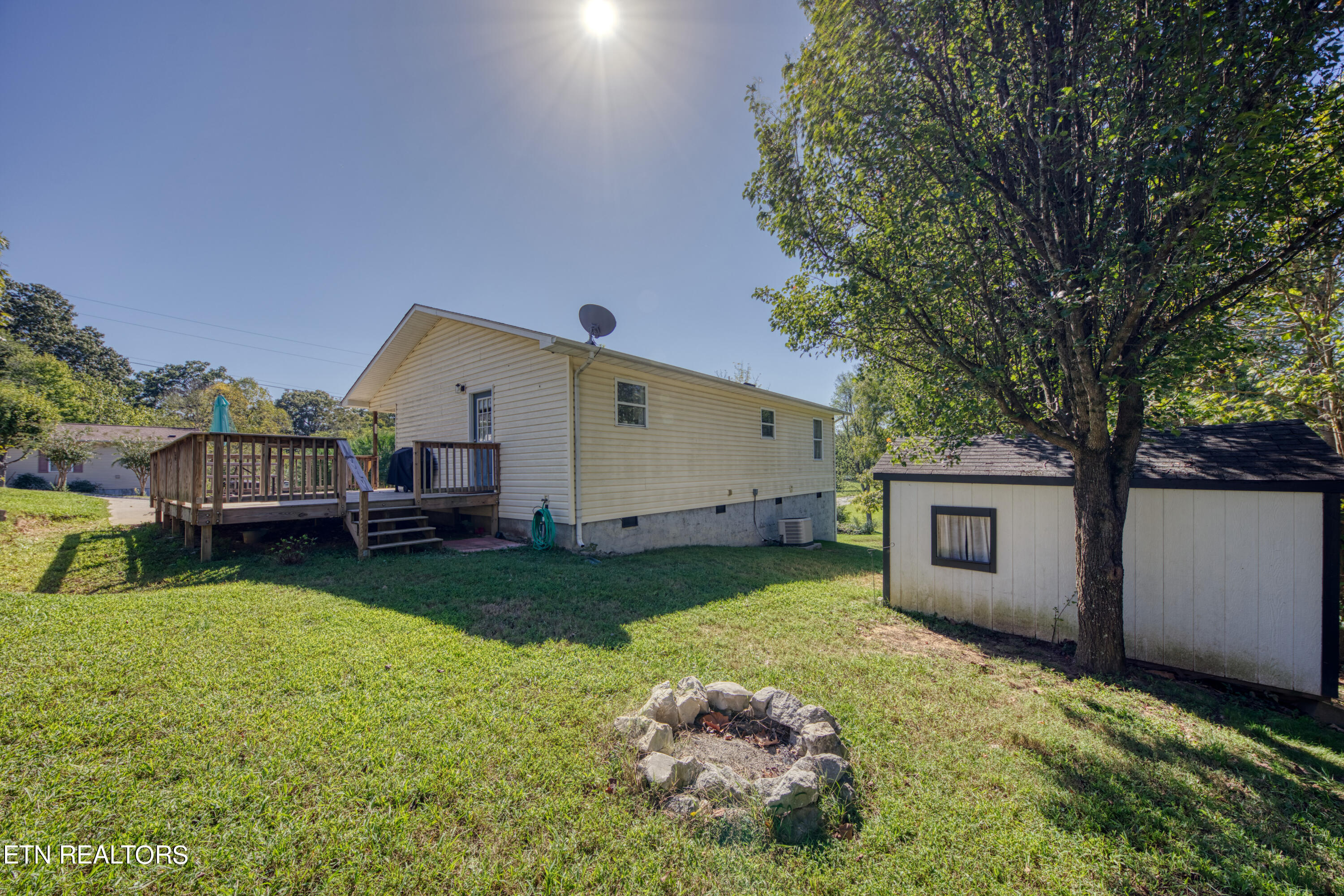 422 Bethel Drive Lenoir City TN 37772